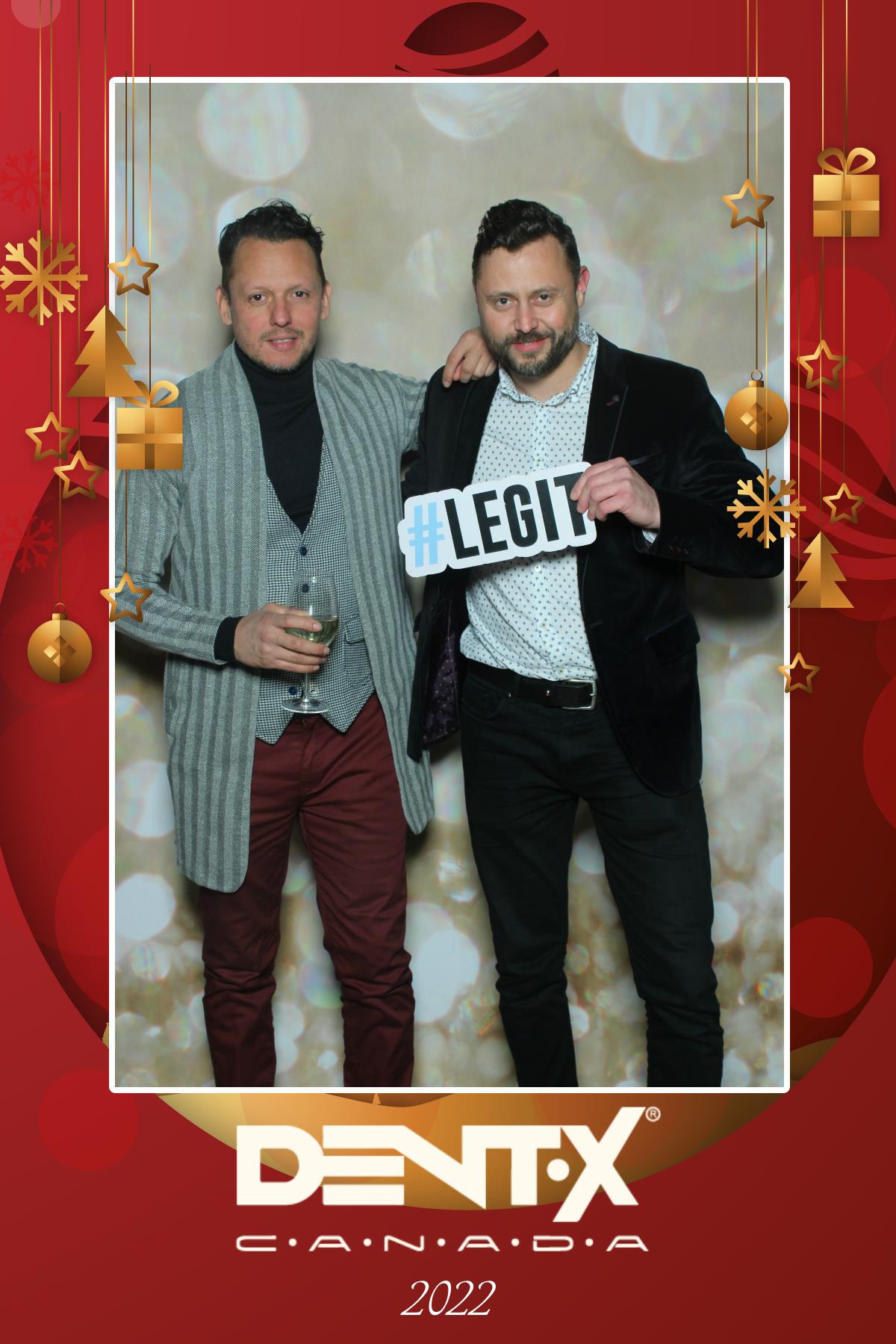 Dent-X Canada Christmas Party | View more photos from the event at gallery.myselfiemirror.ca/u/romanmyselfiemirrorca/Dent-X-Canada-Christmas-Party