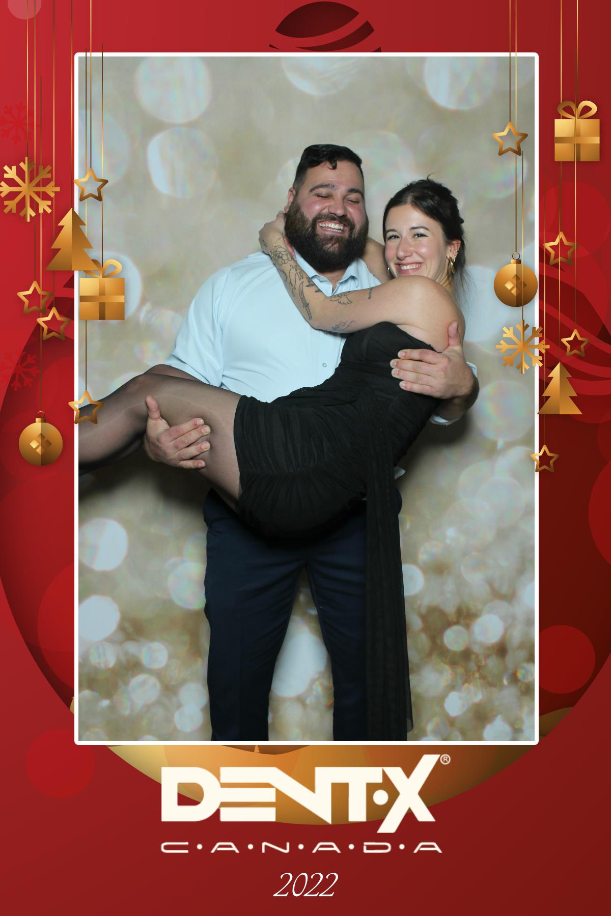 Dent-X Canada Christmas Party | View more photos from the event at gallery.myselfiemirror.ca/u/romanmyselfiemirrorca/Dent-X-Canada-Christmas-Party