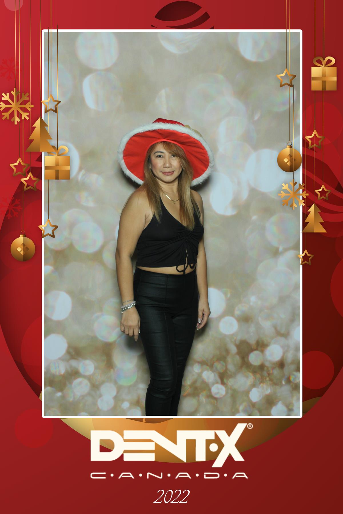 Dent-X Canada Christmas Party | View more photos from the event at gallery.myselfiemirror.ca/u/romanmyselfiemirrorca/Dent-X-Canada-Christmas-Party