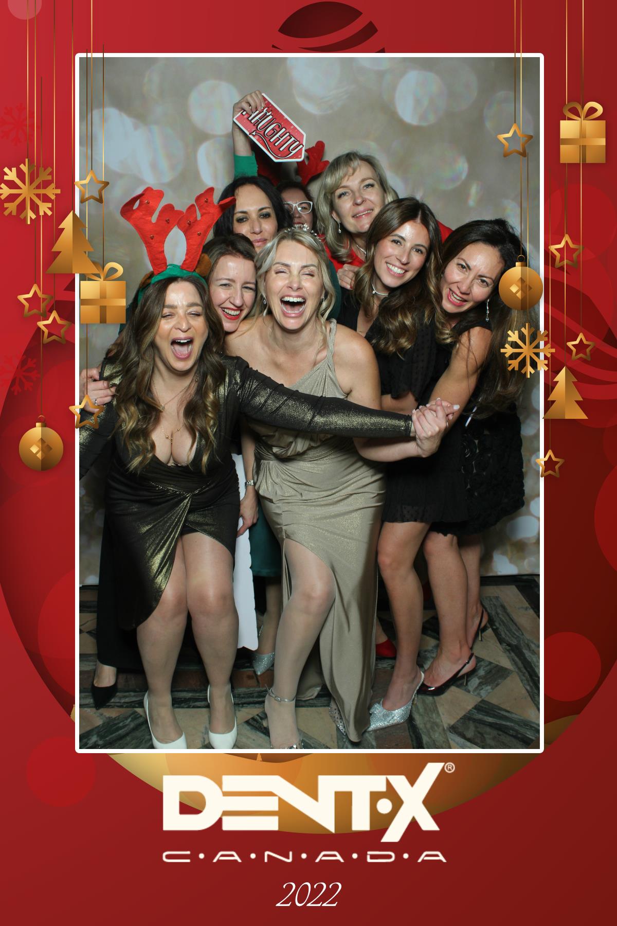 Dent-X Canada Christmas Party | View more photos from the event at gallery.myselfiemirror.ca/u/romanmyselfiemirrorca/Dent-X-Canada-Christmas-Party