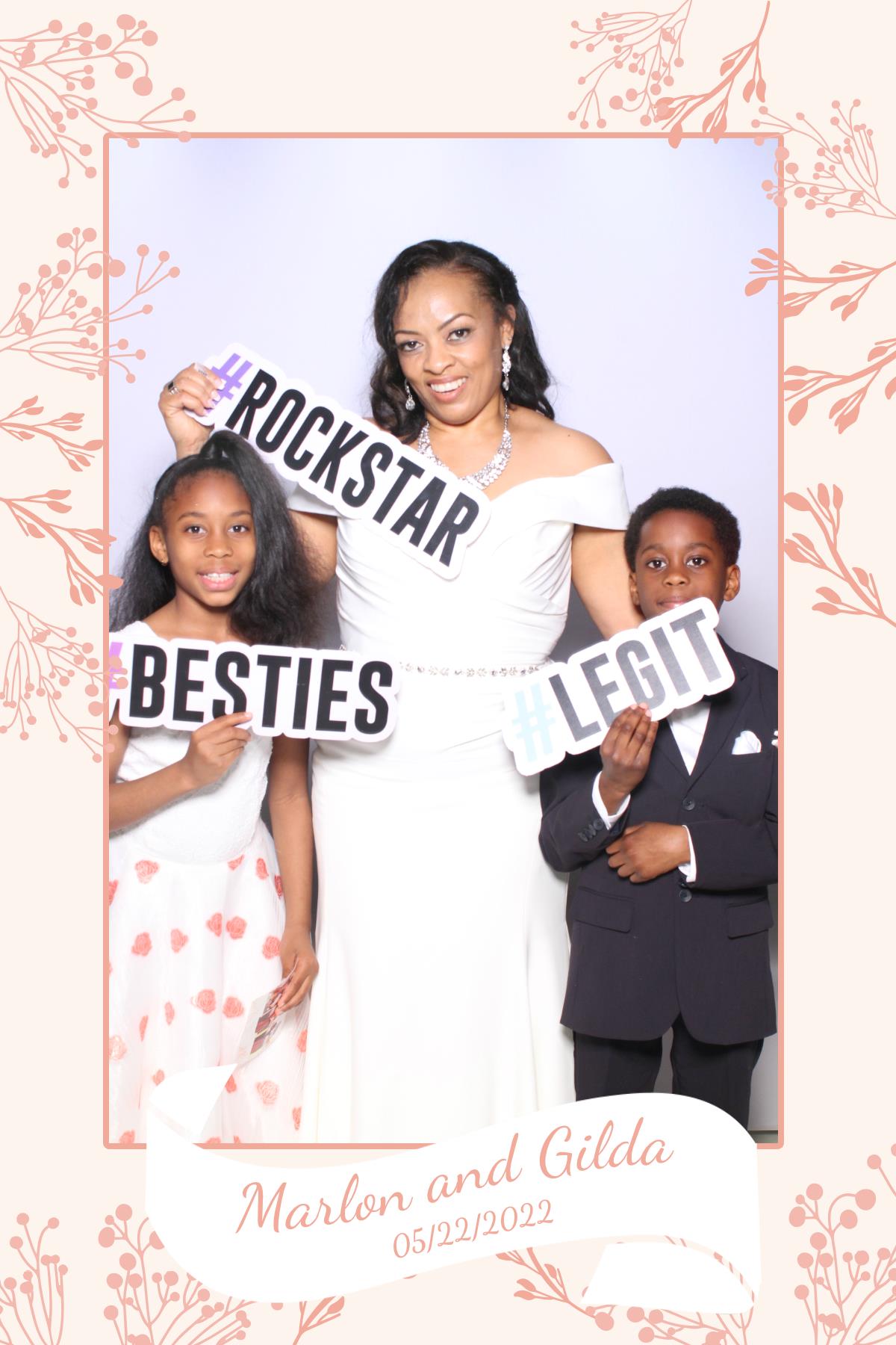 Gilda & Marlon | View more photos from the event at gallery.myselfiemirror.ca/u/romanmyselfiemirrorca/Gilda-Marlon