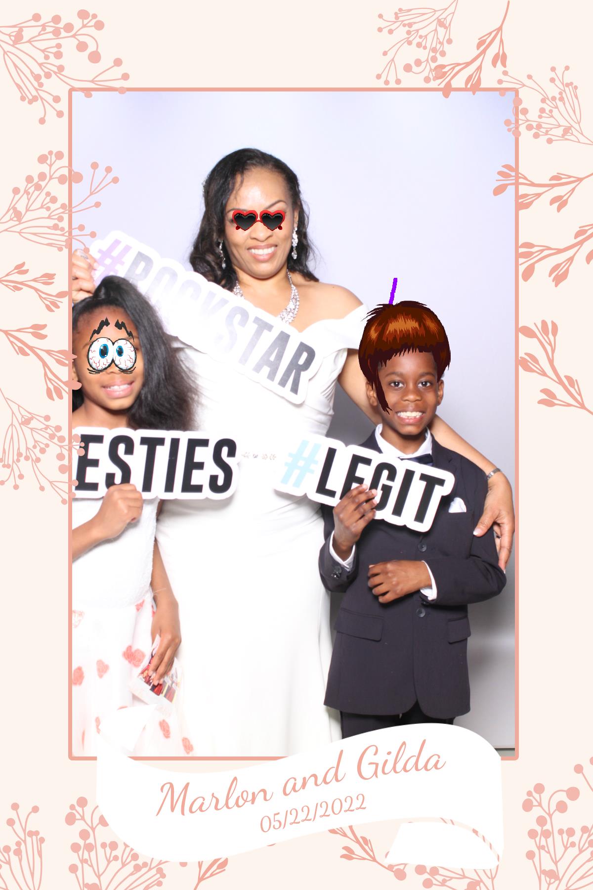 Gilda & Marlon | View more photos from the event at gallery.myselfiemirror.ca/u/romanmyselfiemirrorca/Gilda-Marlon