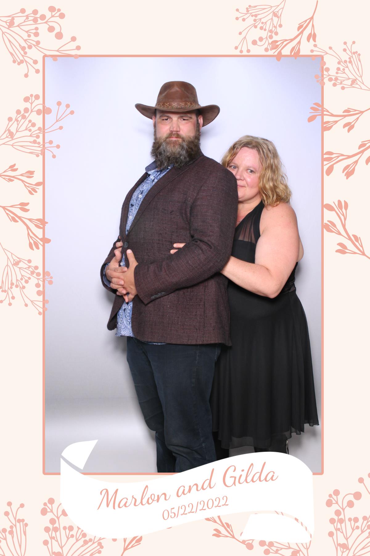 Gilda & Marlon | View more photos from the event at gallery.myselfiemirror.ca/u/romanmyselfiemirrorca/Gilda-Marlon