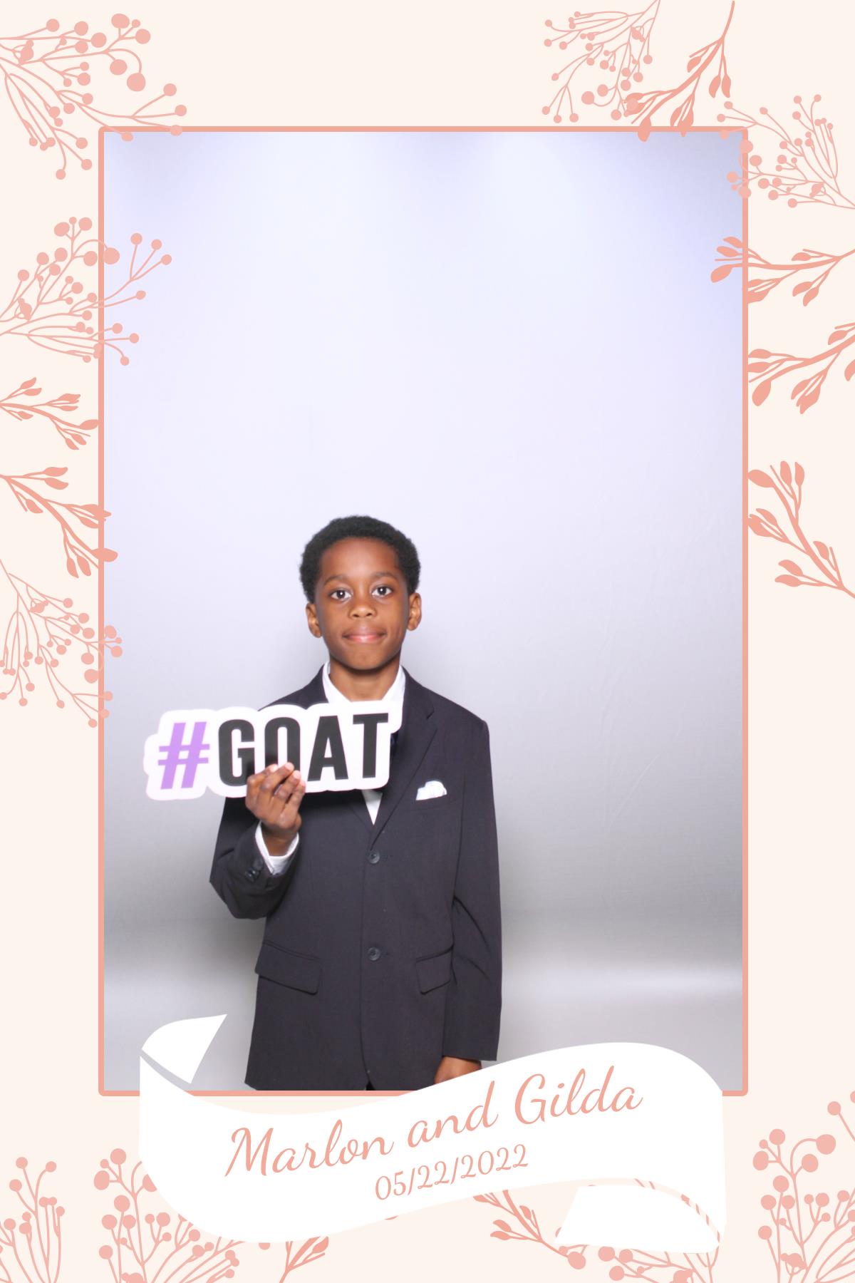 Gilda & Marlon | View more photos from the event at gallery.myselfiemirror.ca/u/romanmyselfiemirrorca/Gilda-Marlon