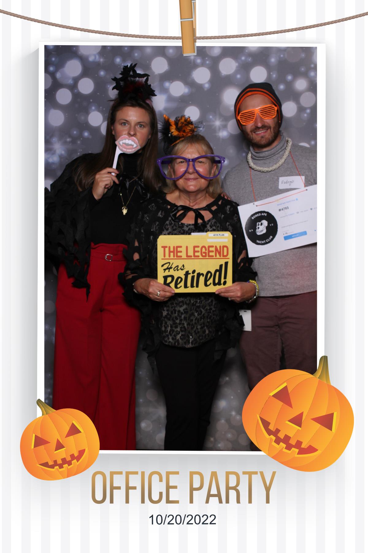 Halloween Office Party | View more photos from the event at gallery.myselfiemirror.ca/u/romanmyselfiemirrorca/Halloween-Office-Party