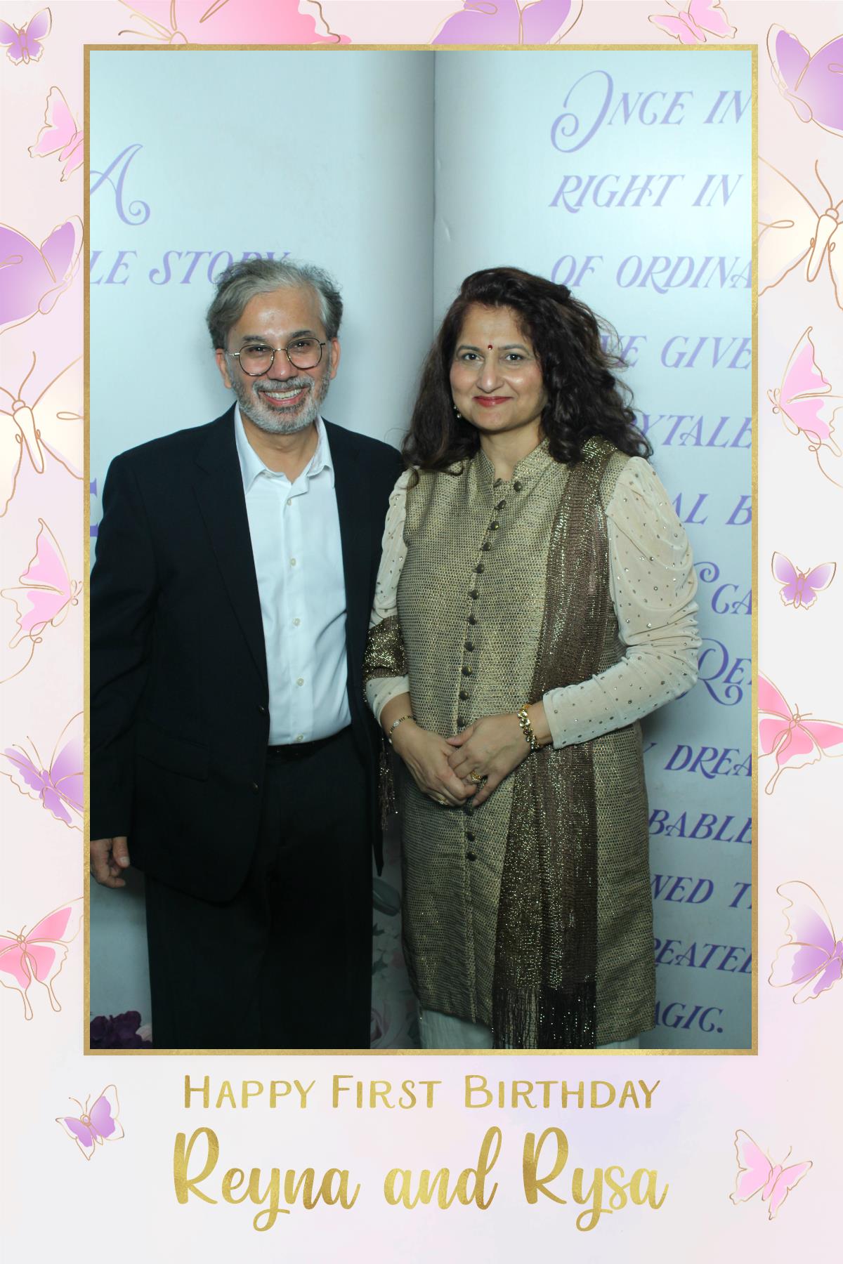 Happy B-Day Reyna & Rysa!  | View more photos from the event at gallery.myselfiemirror.ca/u/romanmyselfiemirrorca/Happy-B-Day-Reyna-Rysa