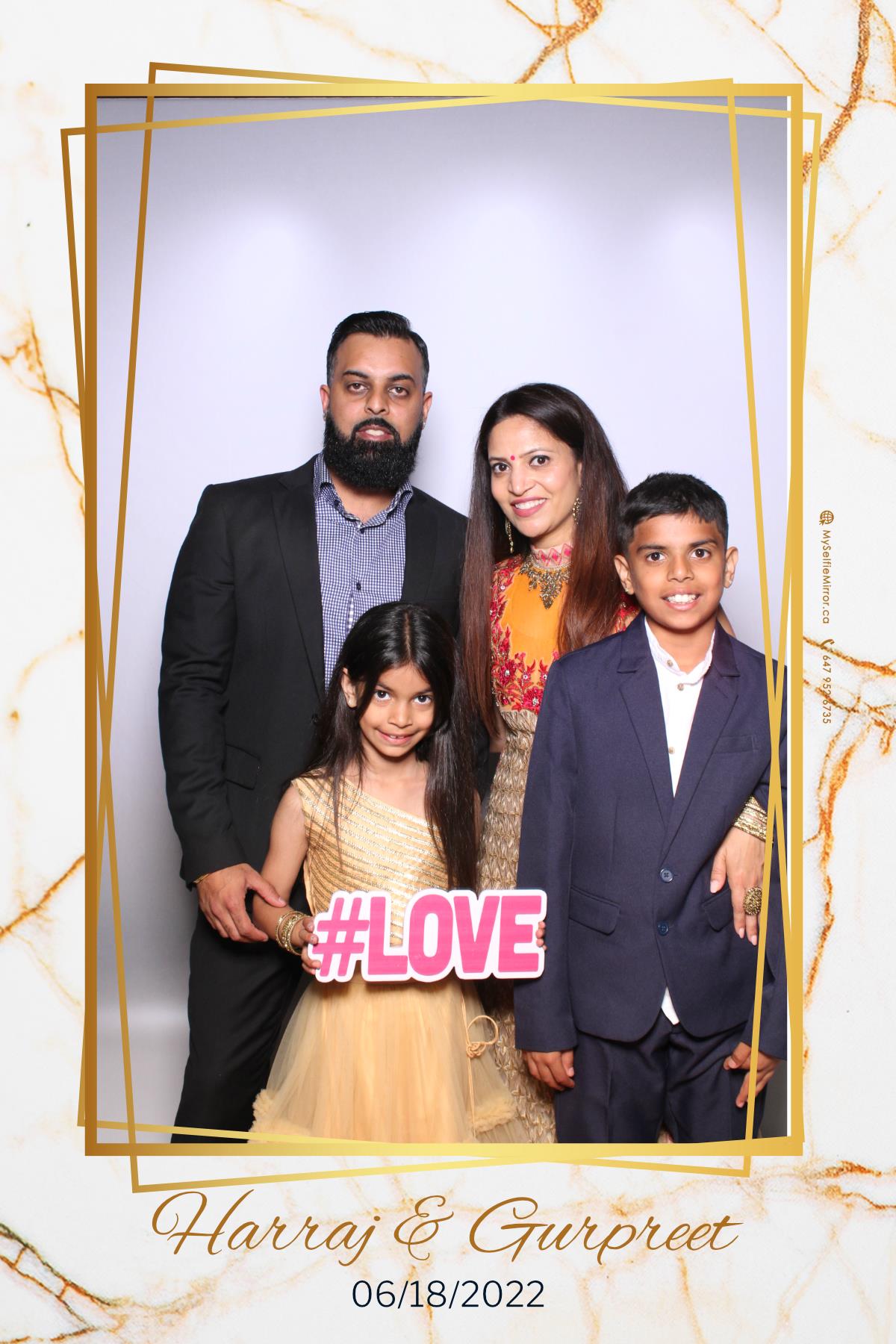 Harraj & Gurpreet | View more photos from the event at gallery.myselfiemirror.ca/u/romanmyselfiemirrorca/Harraj-Gurpreet