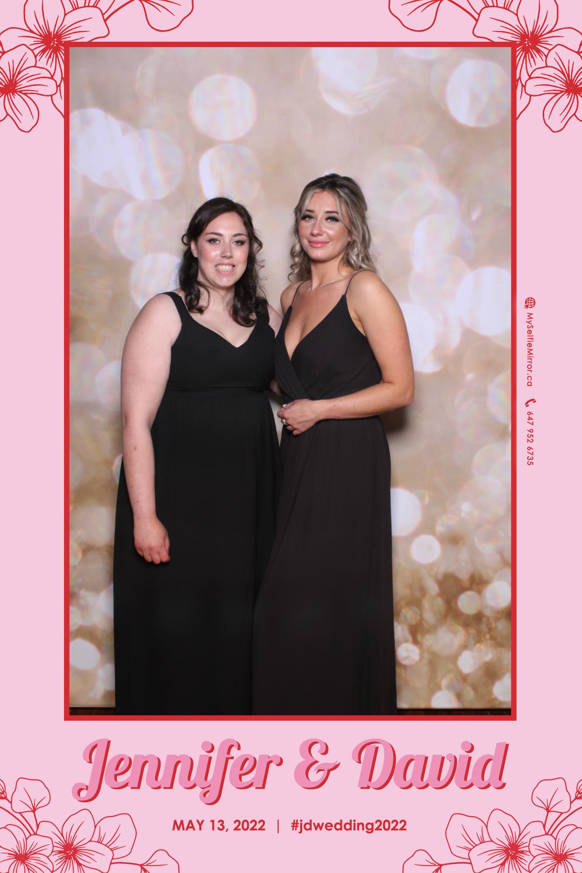 Jenn & David | View more photos from the event at gallery.myselfiemirror.ca/u/romanmyselfiemirrorca/Jenn-David