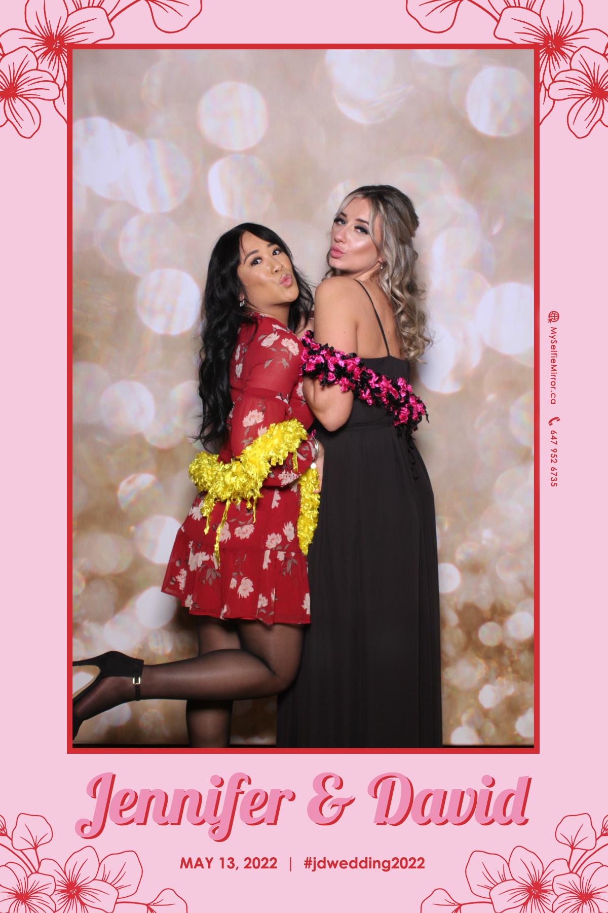 Jenn & David | View more photos from the event at gallery.myselfiemirror.ca/u/romanmyselfiemirrorca/Jenn-David