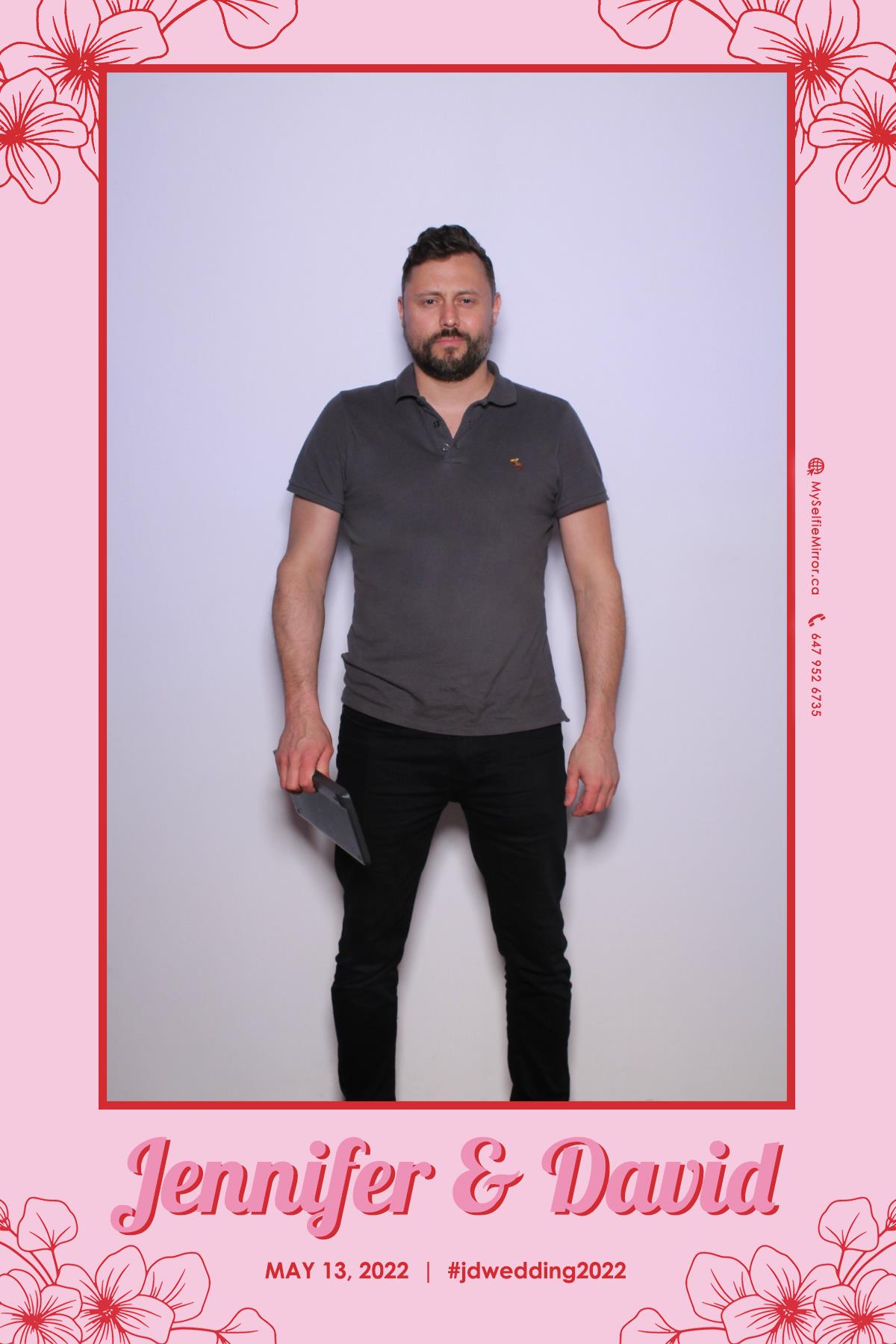 Jenn & David | View more photos from the event at gallery.myselfiemirror.ca/u/romanmyselfiemirrorca/Jenn-David