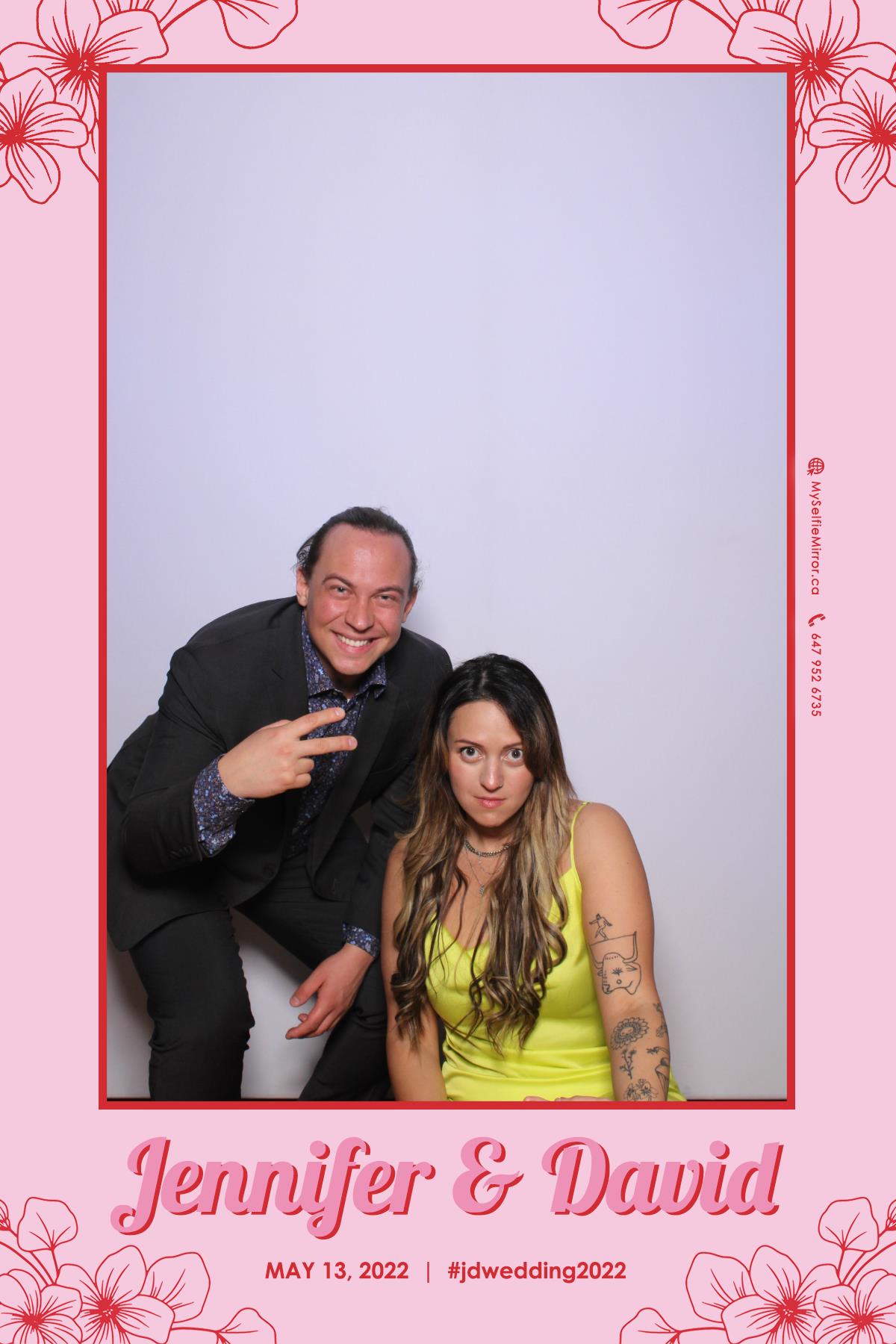 Jenn & David | View more photos from the event at gallery.myselfiemirror.ca/u/romanmyselfiemirrorca/Jenn-David