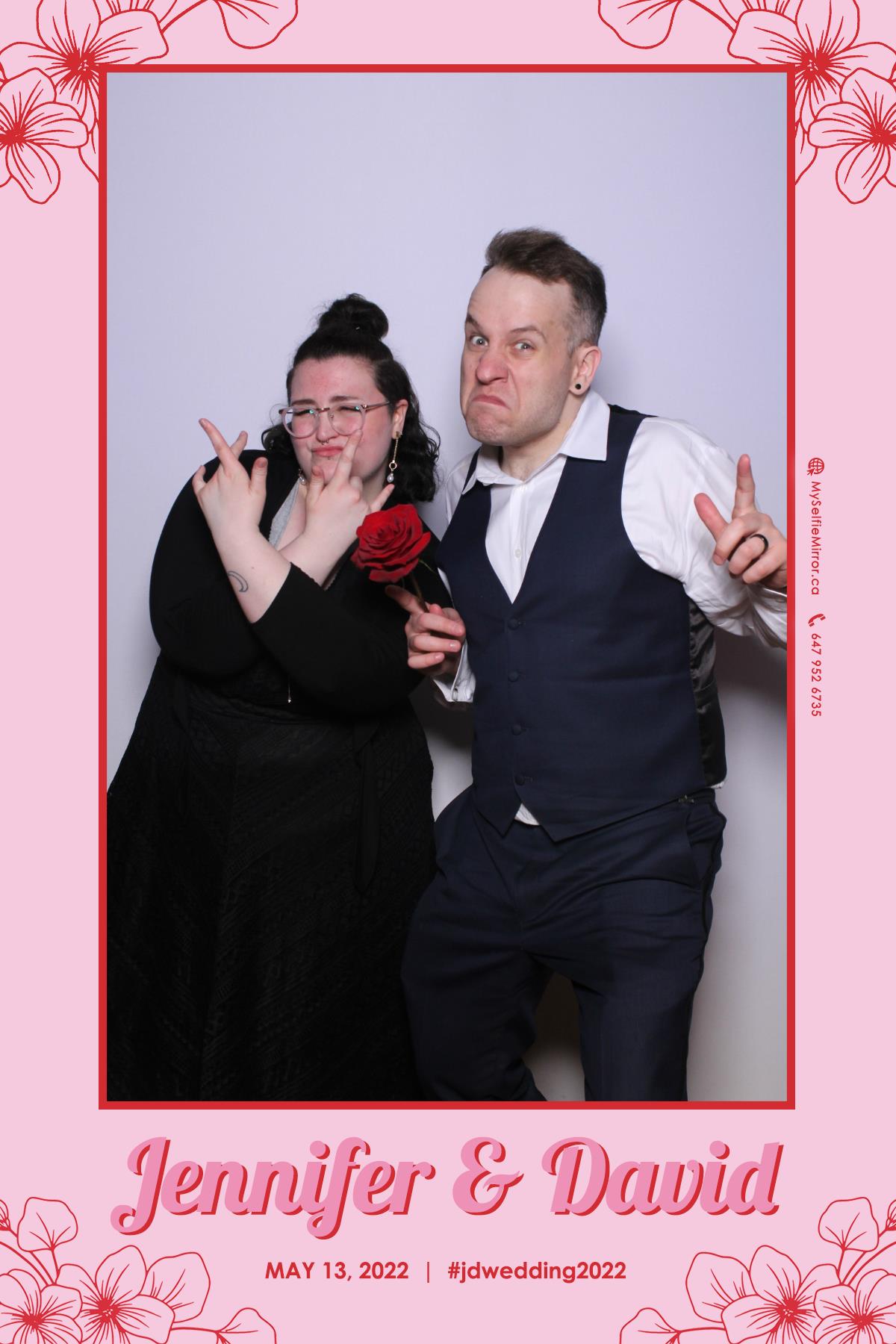 Jenn & David | View more photos from the event at gallery.myselfiemirror.ca/u/romanmyselfiemirrorca/Jenn-David