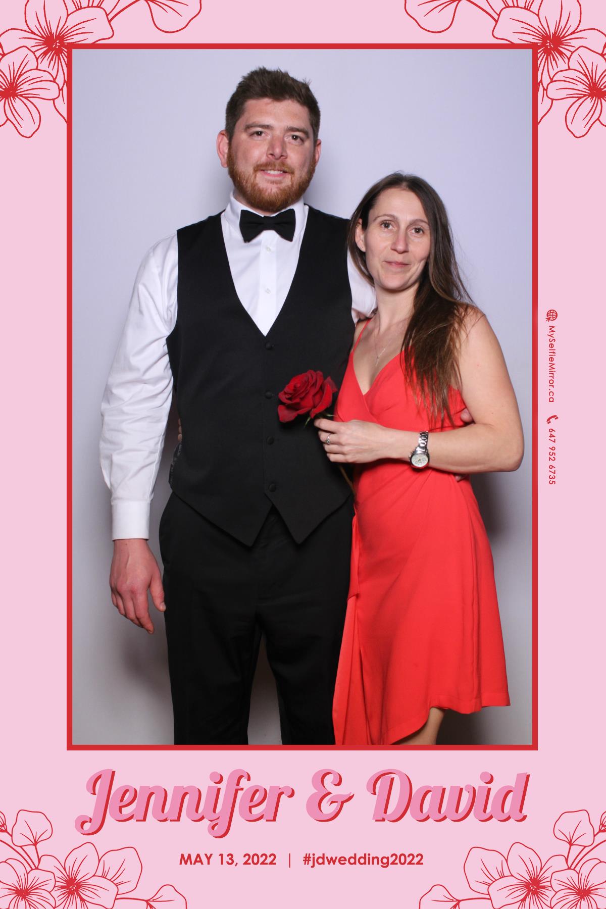 Jenn & David | View more photos from the event at gallery.myselfiemirror.ca/u/romanmyselfiemirrorca/Jenn-David