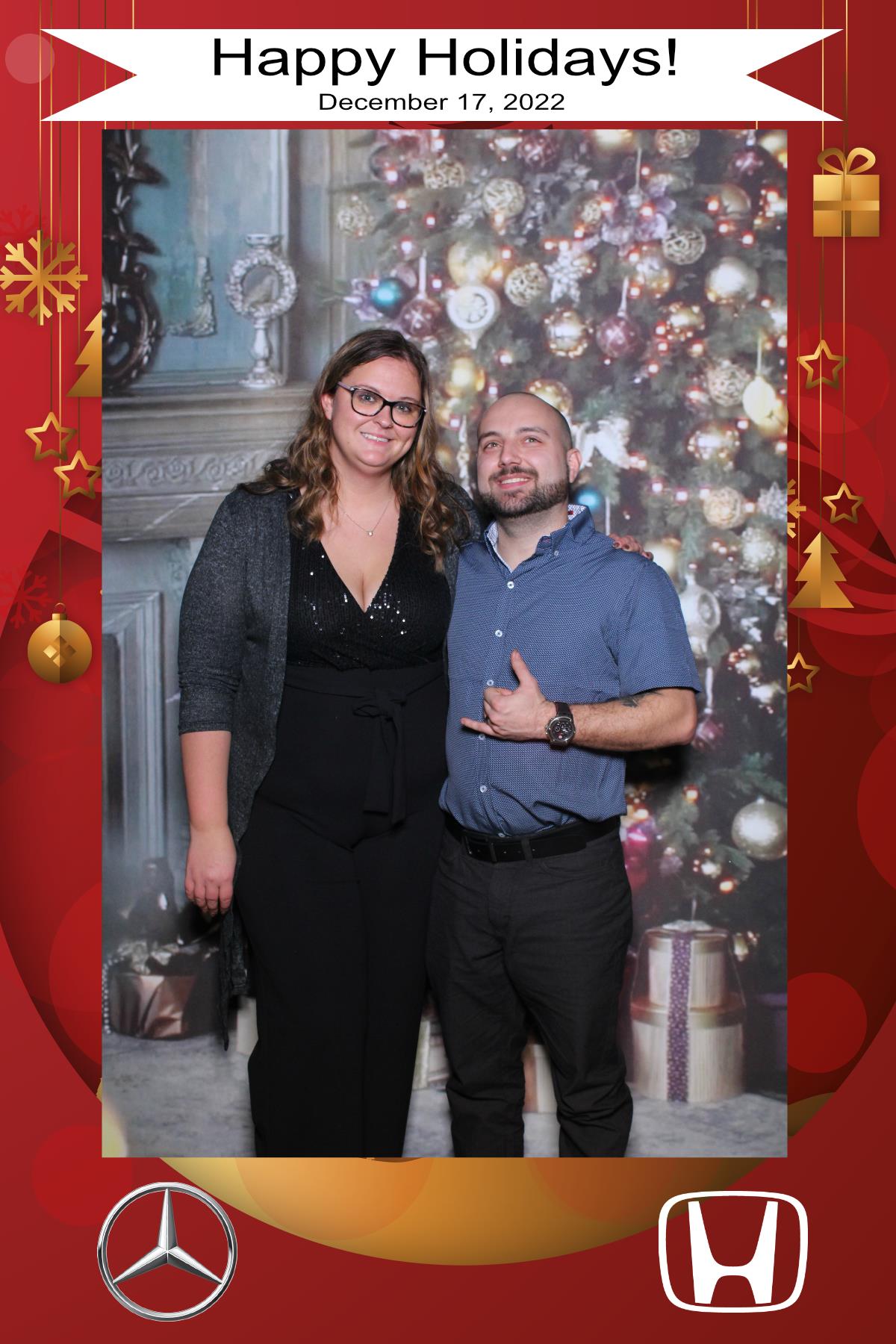 MB Burlington Christmas Party | View more photos from the event at gallery.myselfiemirror.ca/u/romanmyselfiemirrorca/MB-Burlington-Christmas-Party