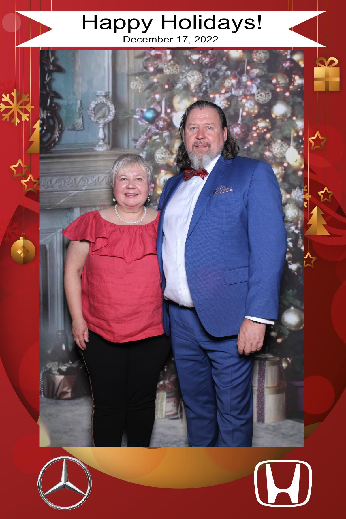 MB Burlington Christmas Party | View more photos from the event at gallery.myselfiemirror.ca/u/romanmyselfiemirrorca/MB-Burlington-Christmas-Party