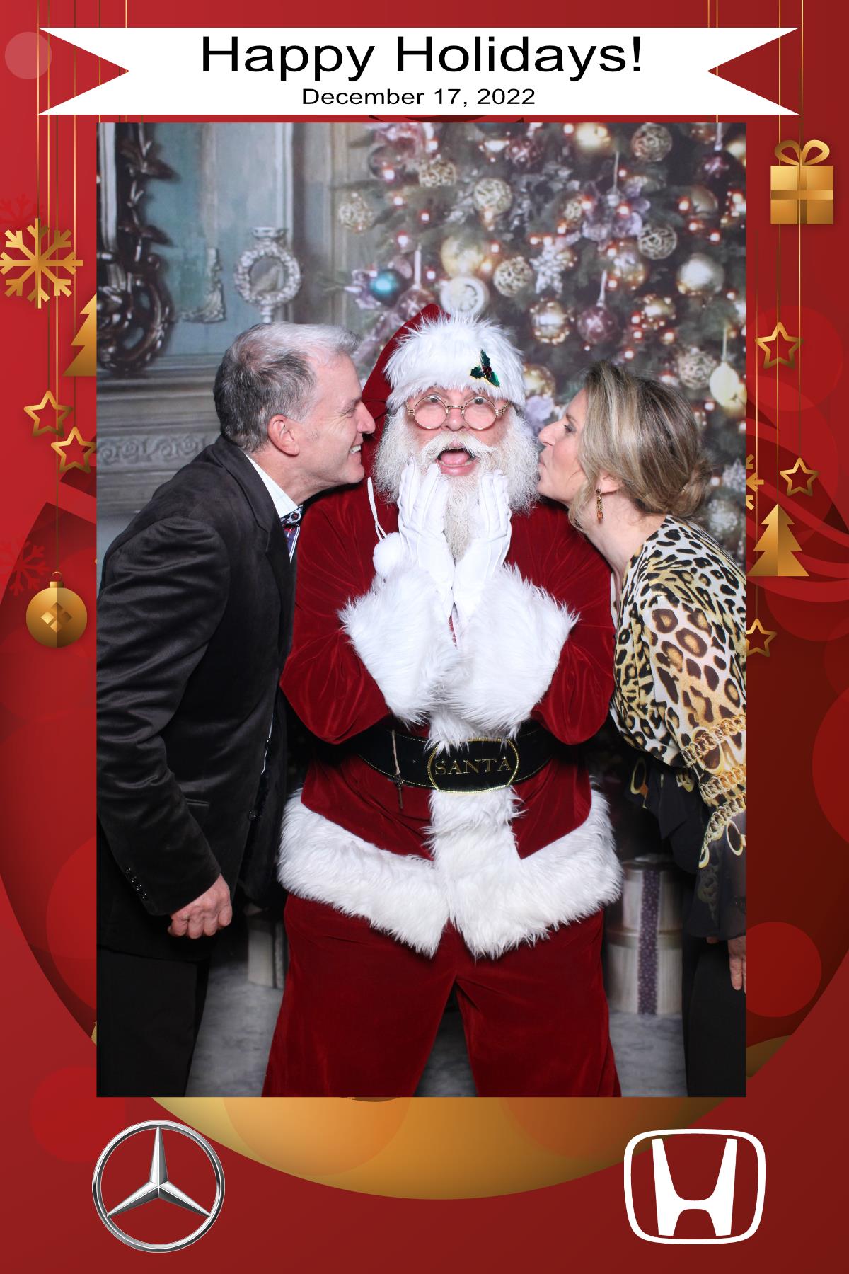 MB Burlington Christmas Party | View more photos from the event at gallery.myselfiemirror.ca/u/romanmyselfiemirrorca/MB-Burlington-Christmas-Party