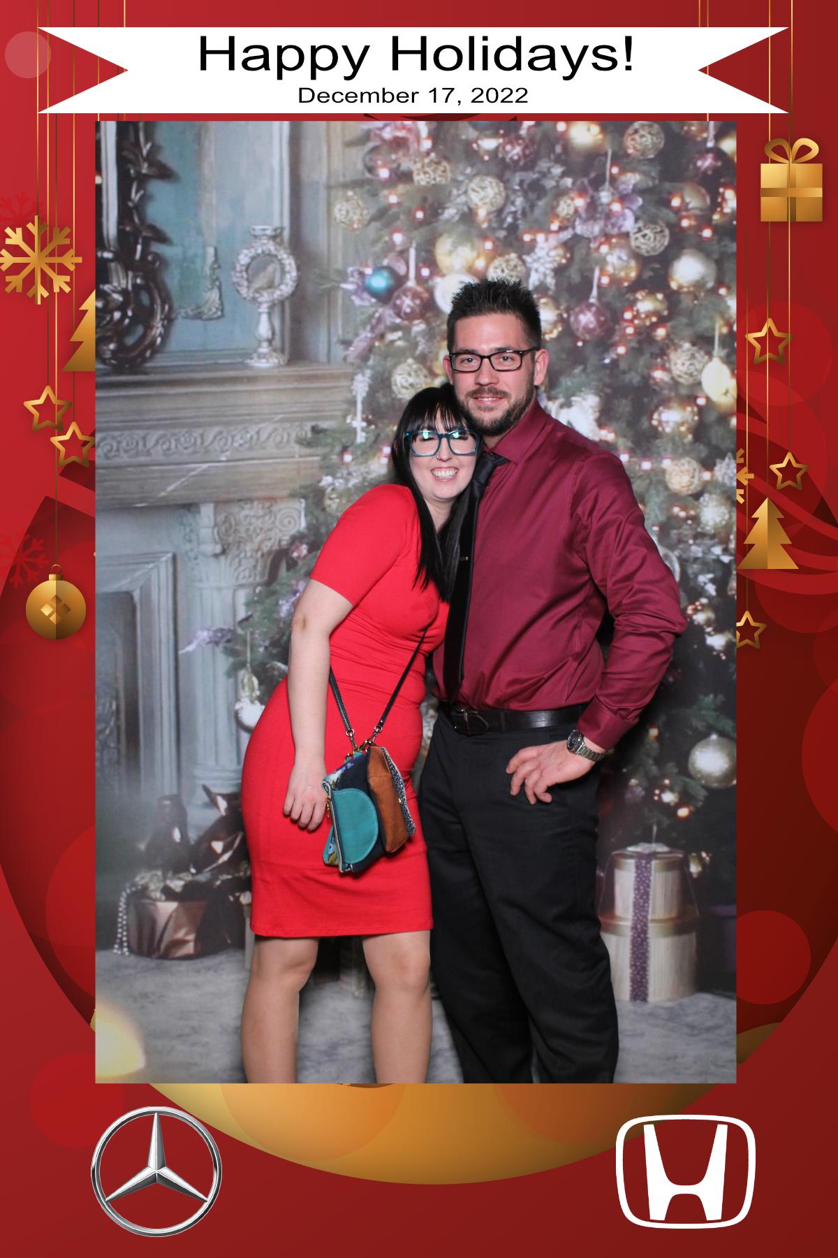 MB Burlington Christmas Party | View more photos from the event at gallery.myselfiemirror.ca/u/romanmyselfiemirrorca/MB-Burlington-Christmas-Party