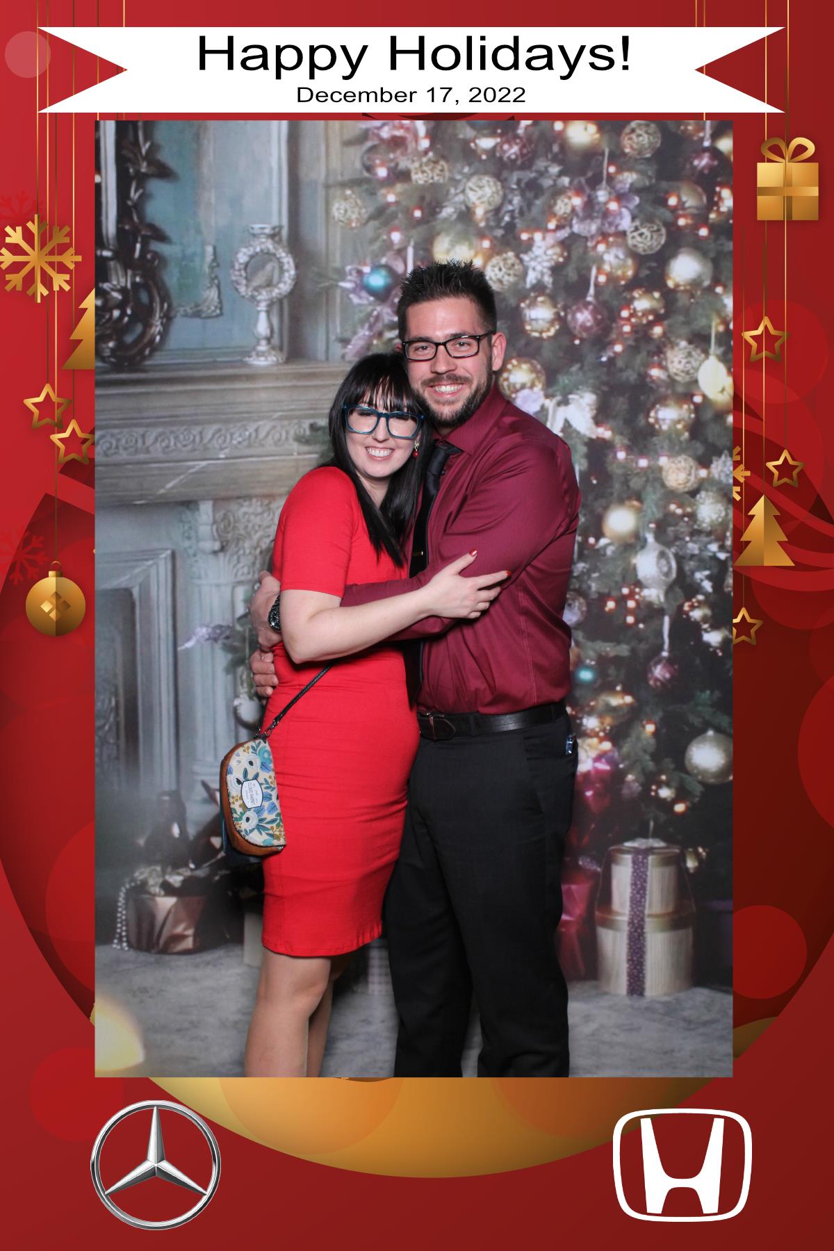 MB Burlington Christmas Party | View more photos from the event at gallery.myselfiemirror.ca/u/romanmyselfiemirrorca/MB-Burlington-Christmas-Party