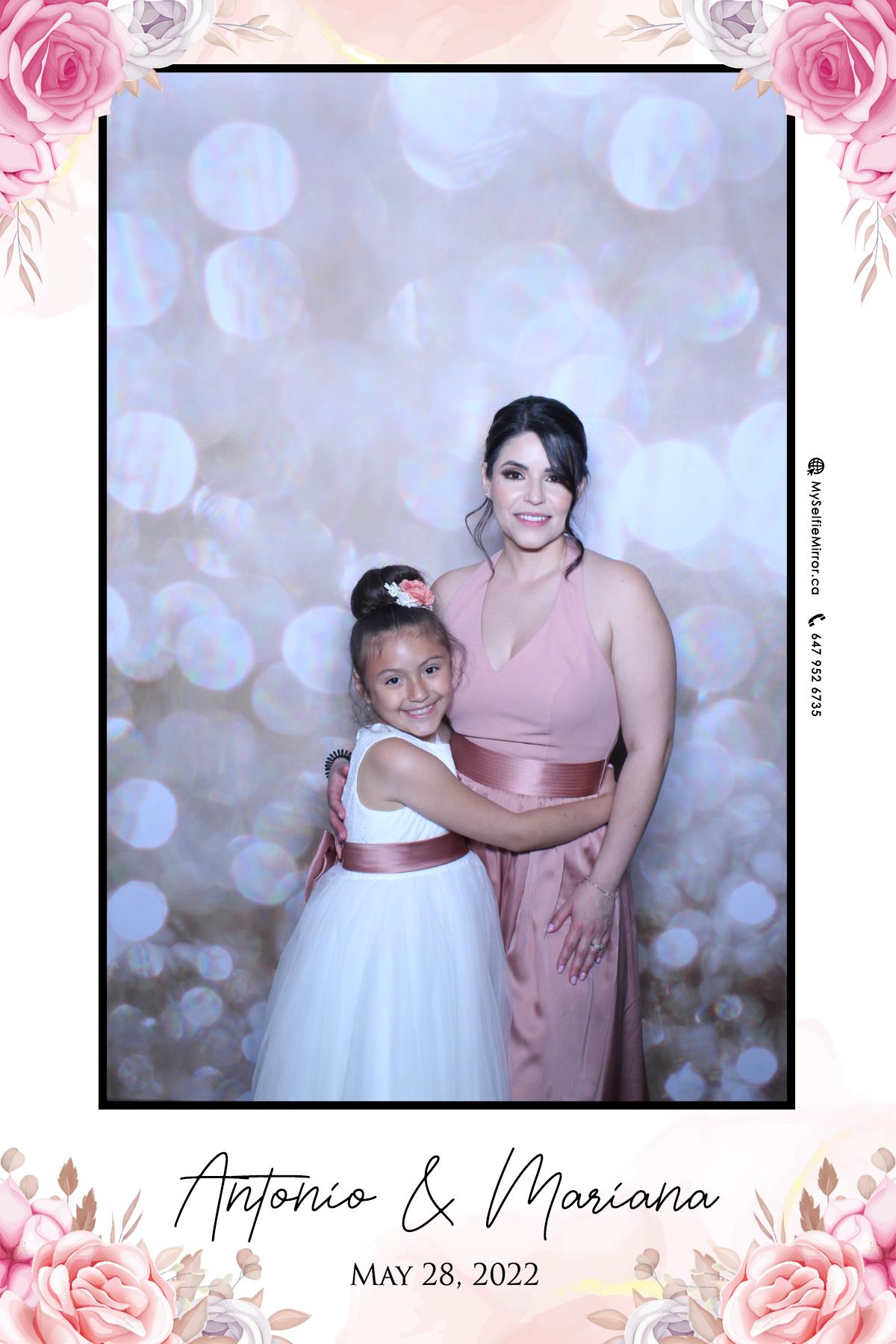 Mariana & Tony | View more photos from the event at gallery.myselfiemirror.ca/u/romanmyselfiemirrorca/Mariana-Tony