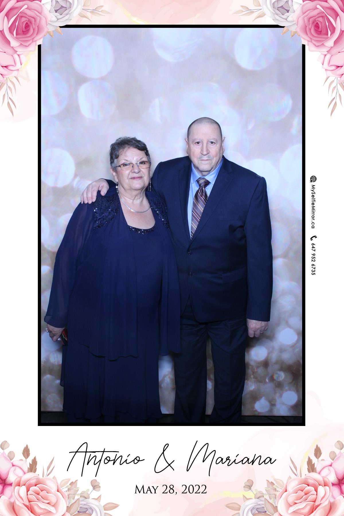 Mariana & Tony | View more photos from the event at gallery.myselfiemirror.ca/u/romanmyselfiemirrorca/Mariana-Tony