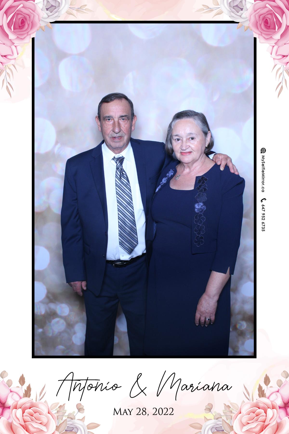 Mariana & Tony | View more photos from the event at gallery.myselfiemirror.ca/u/romanmyselfiemirrorca/Mariana-Tony