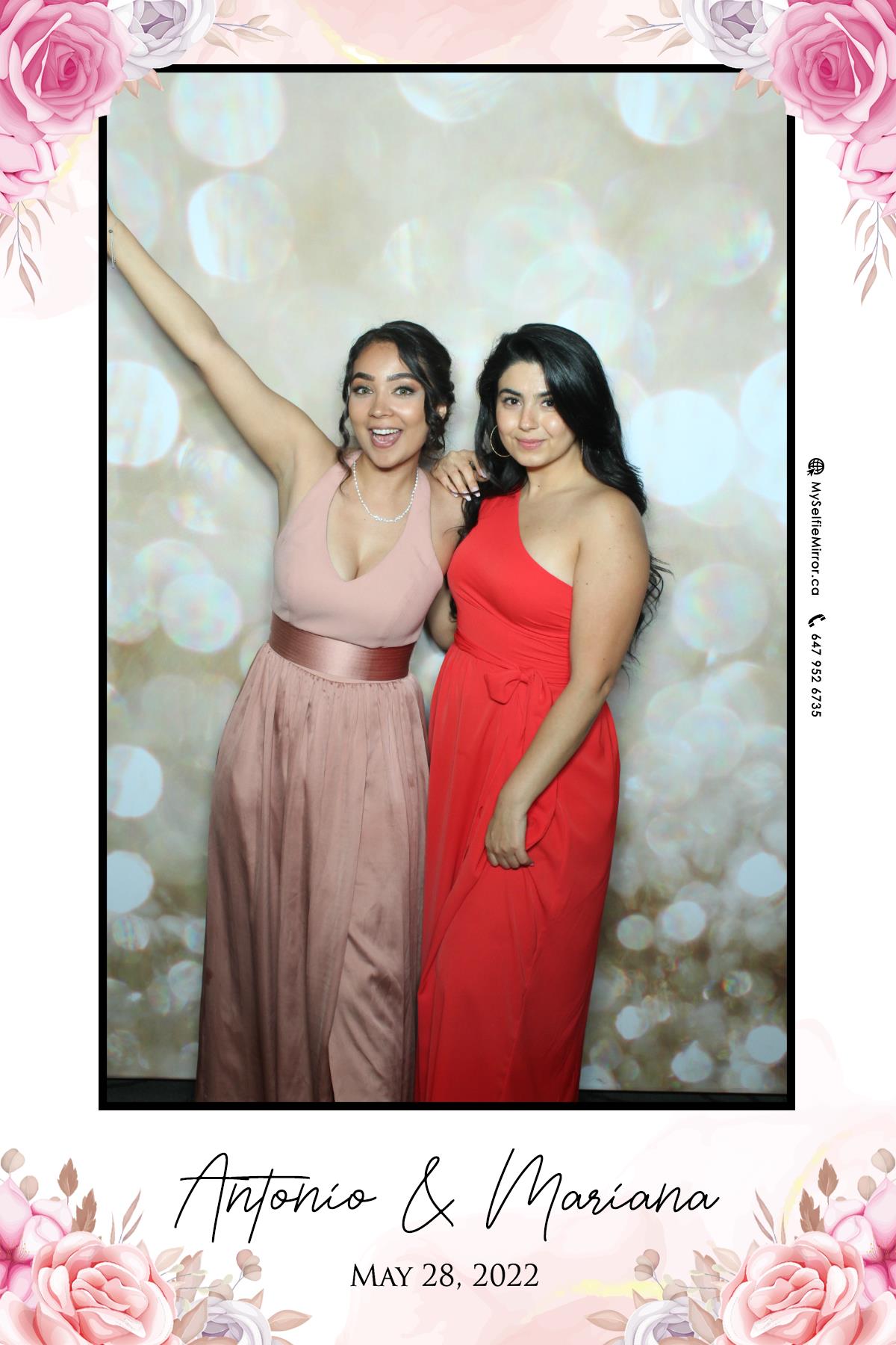 Mariana & Tony | View more photos from the event at gallery.myselfiemirror.ca/u/romanmyselfiemirrorca/Mariana-Tony