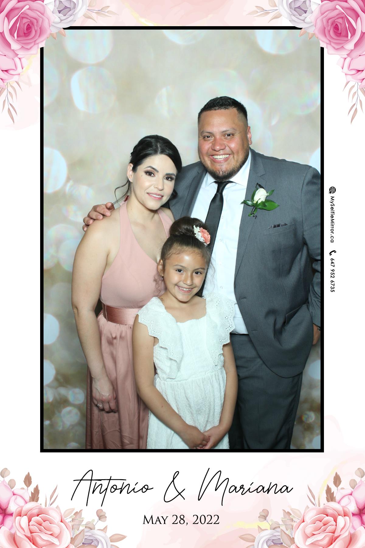 Mariana & Tony | View more photos from the event at gallery.myselfiemirror.ca/u/romanmyselfiemirrorca/Mariana-Tony