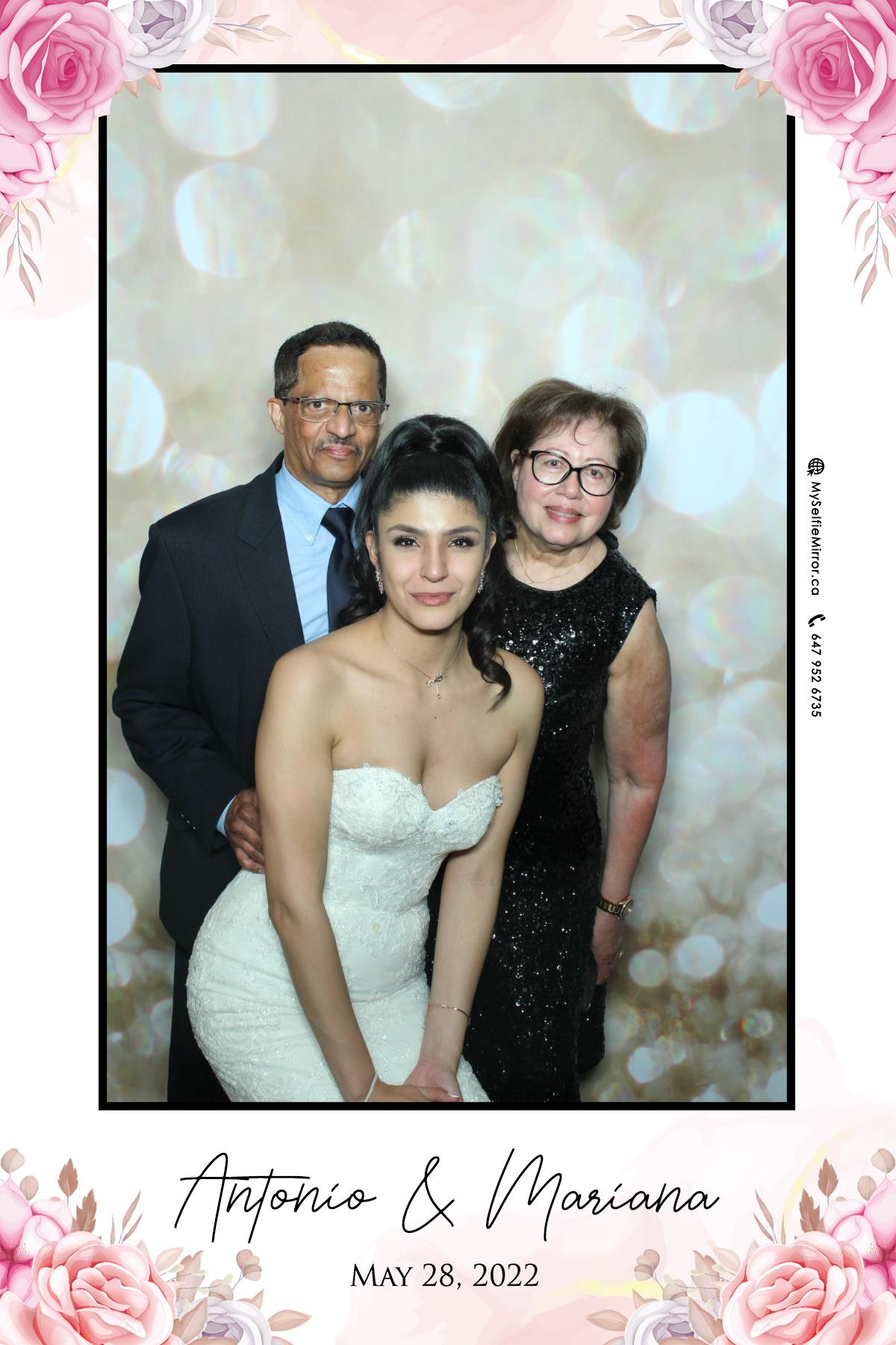 Mariana & Tony | View more photos from the event at gallery.myselfiemirror.ca/u/romanmyselfiemirrorca/Mariana-Tony