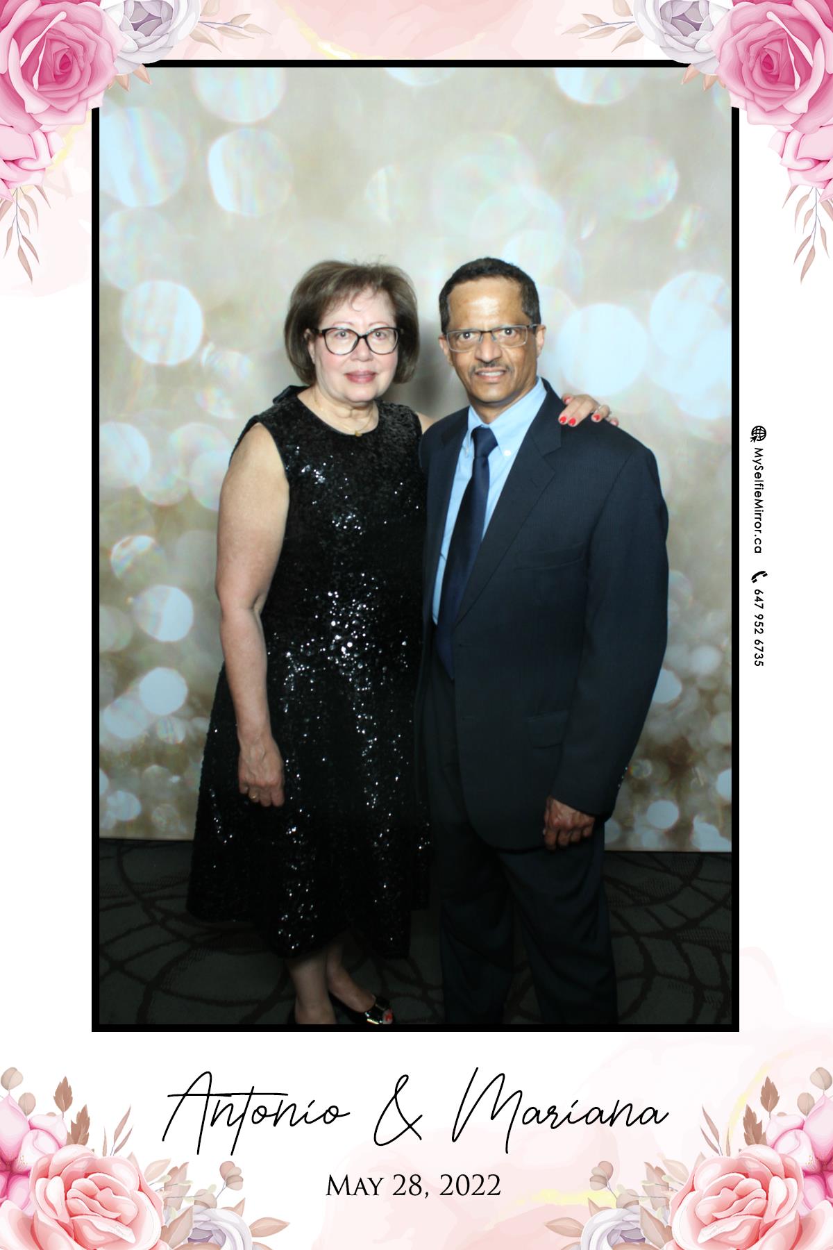 Mariana & Tony | View more photos from the event at gallery.myselfiemirror.ca/u/romanmyselfiemirrorca/Mariana-Tony