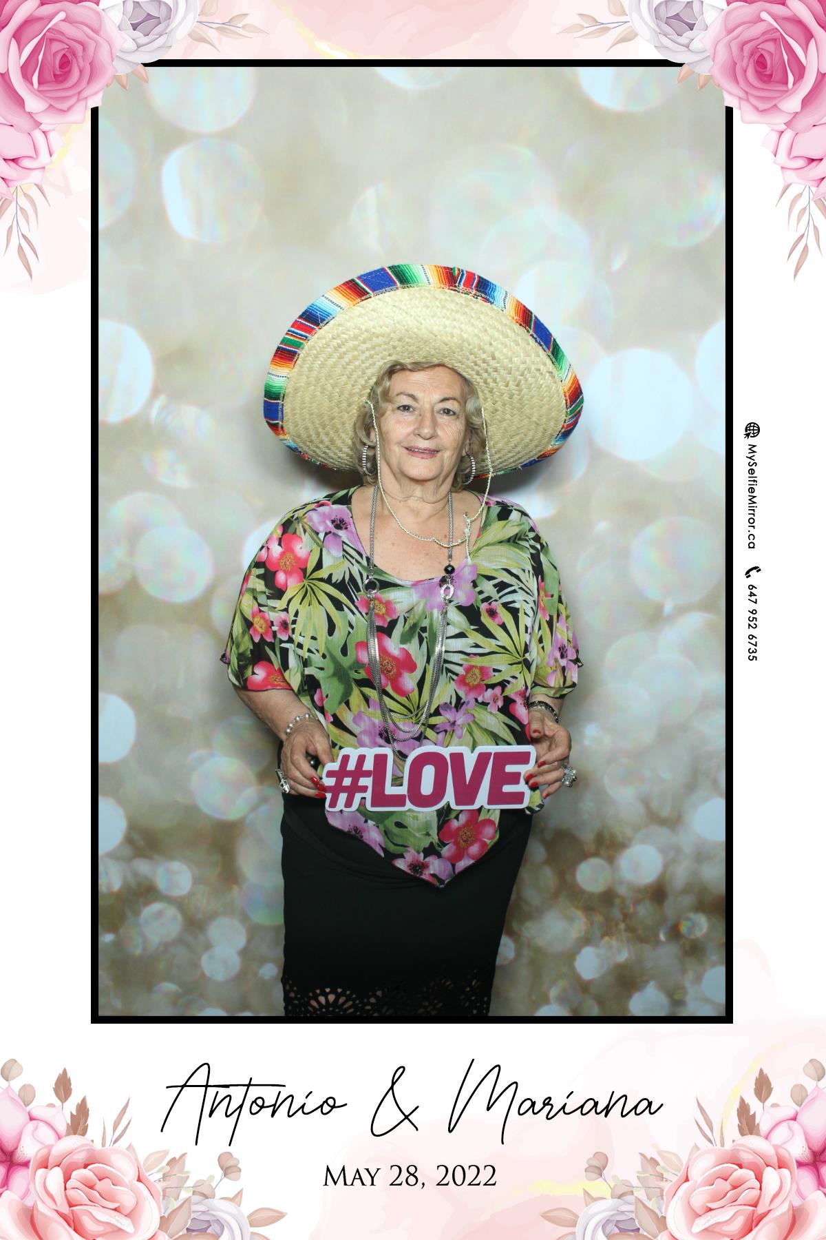 Mariana & Tony | View more photos from the event at gallery.myselfiemirror.ca/u/romanmyselfiemirrorca/Mariana-Tony