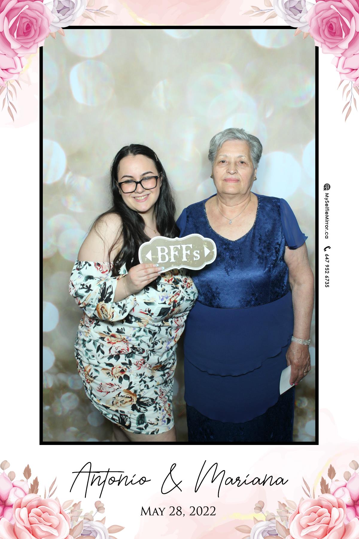 Mariana & Tony | View more photos from the event at gallery.myselfiemirror.ca/u/romanmyselfiemirrorca/Mariana-Tony