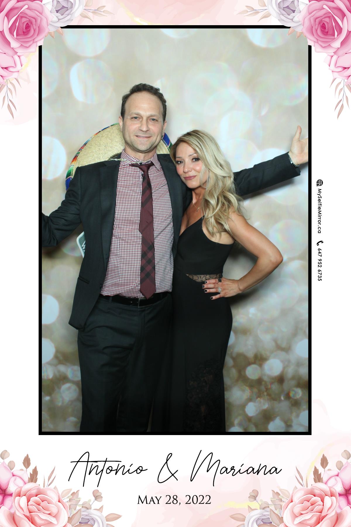 Mariana & Tony | View more photos from the event at gallery.myselfiemirror.ca/u/romanmyselfiemirrorca/Mariana-Tony