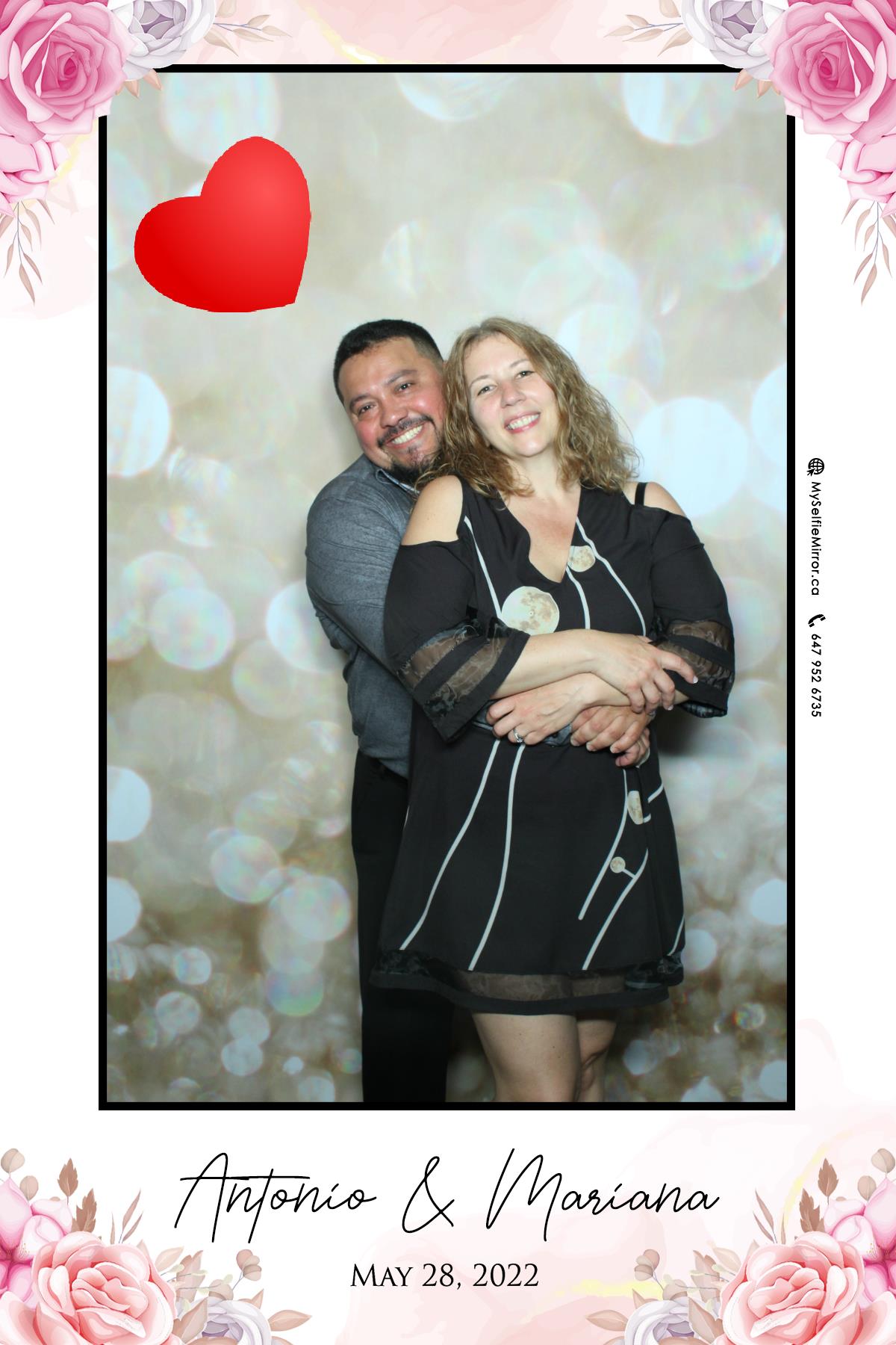 Mariana & Tony | View more photos from the event at gallery.myselfiemirror.ca/u/romanmyselfiemirrorca/Mariana-Tony