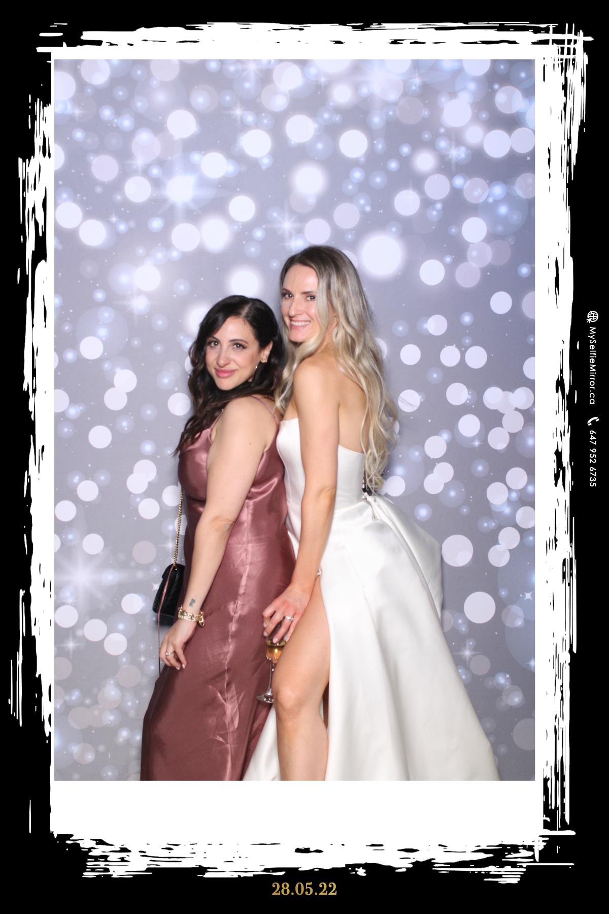 Masha & Kyle | View more photos from the event at gallery.myselfiemirror.ca/u/romanmyselfiemirrorca/Masha-Kyle