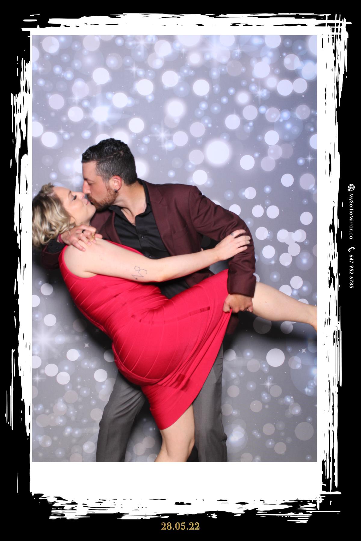 Masha & Kyle | View more photos from the event at gallery.myselfiemirror.ca/u/romanmyselfiemirrorca/Masha-Kyle