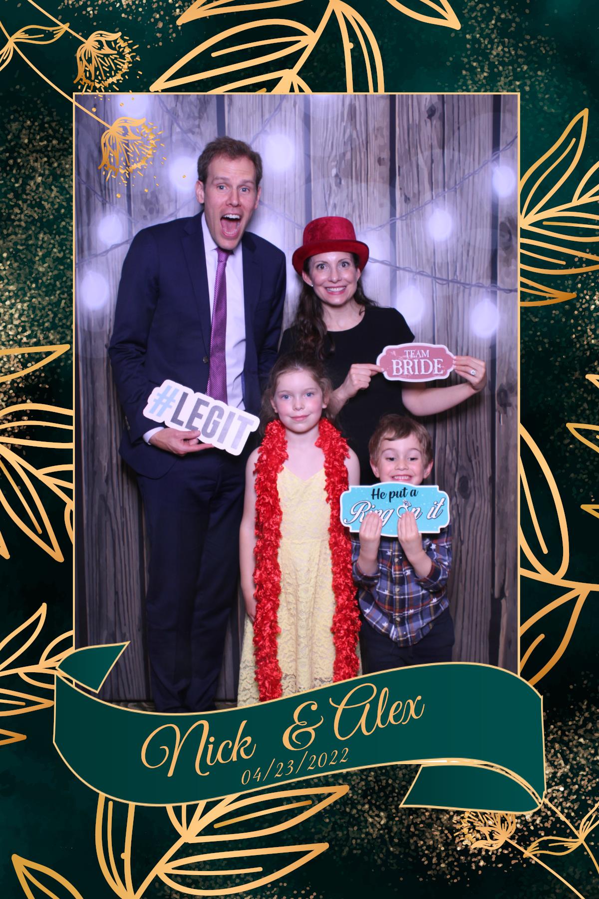 Nick & Alex | View more photos from the event at gallery.myselfiemirror.ca/u/romanmyselfiemirrorca/Nick-Alex