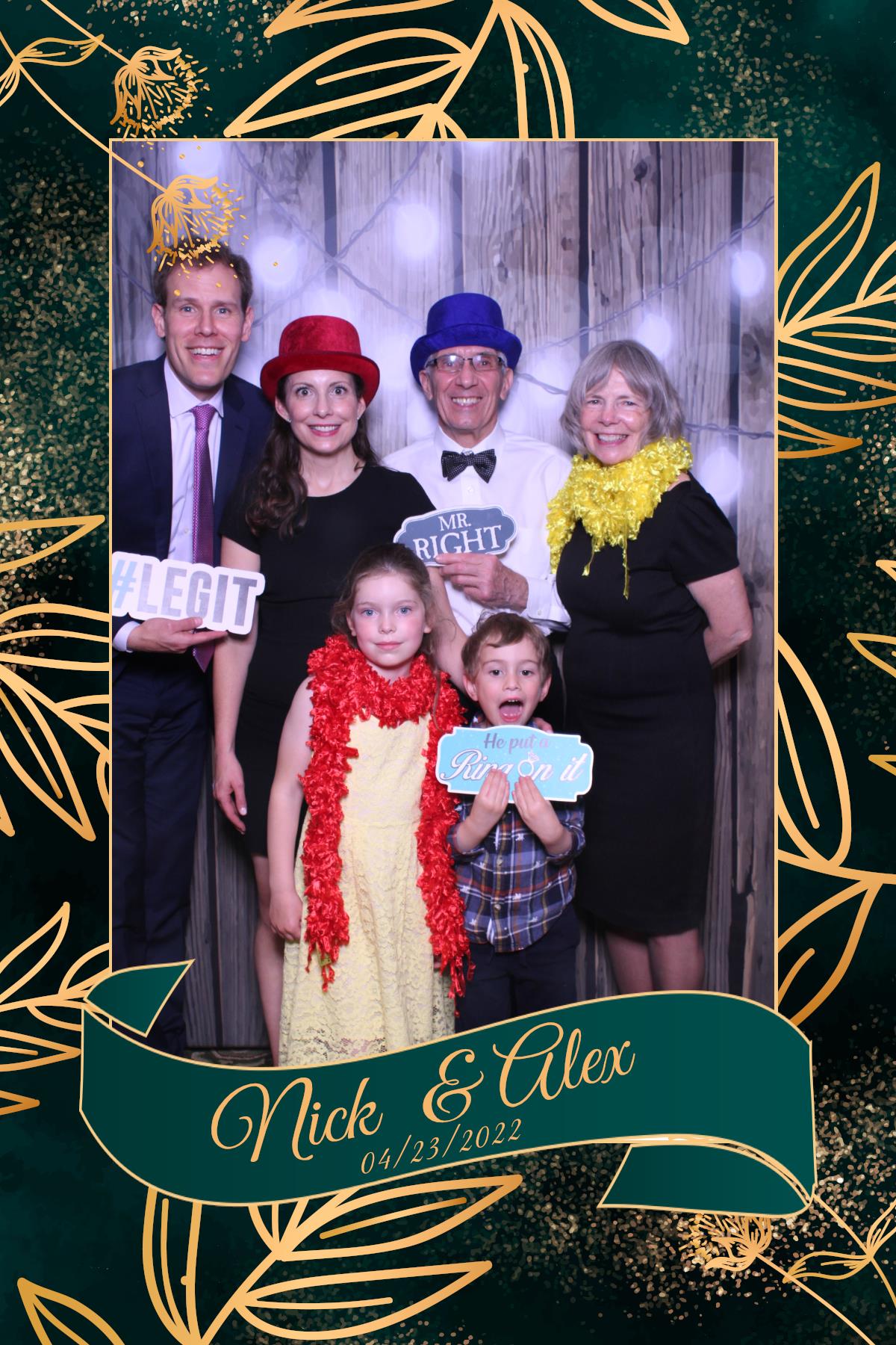 Nick & Alex | View more photos from the event at gallery.myselfiemirror.ca/u/romanmyselfiemirrorca/Nick-Alex