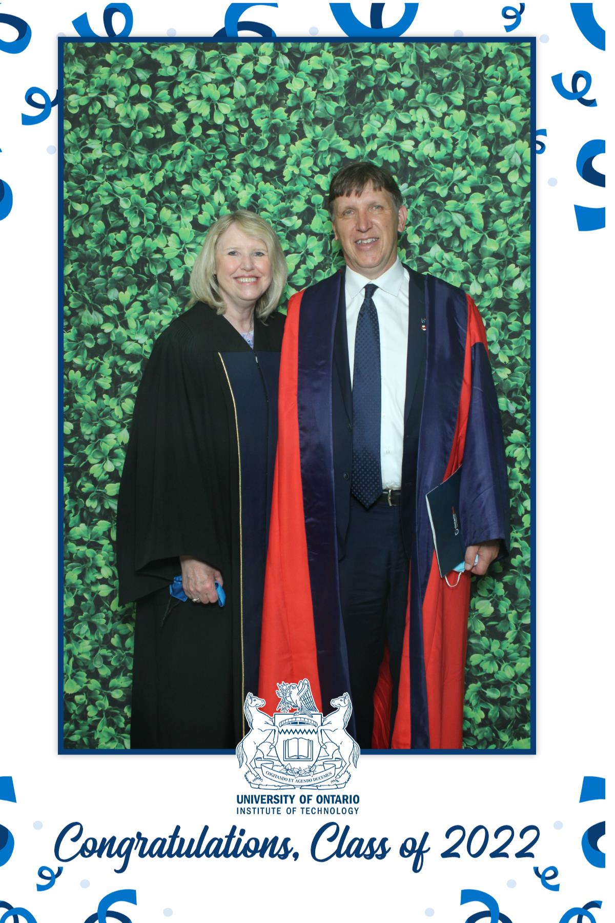 Ontario University Convocation 2022 | View more photos from the event at gallery.myselfiemirror.ca/u/romanmyselfiemirrorca/Ontario-University-Convocation-2022