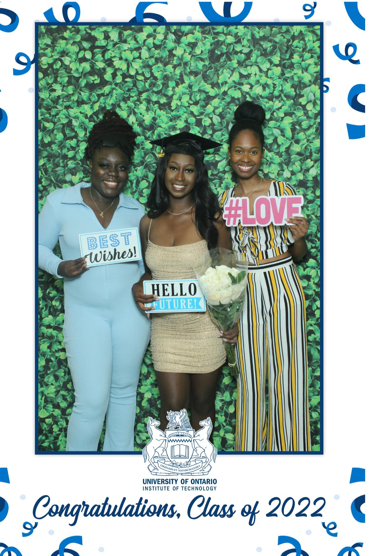 Ontario University Convocation 2022 | View more photos from the event at gallery.myselfiemirror.ca/u/romanmyselfiemirrorca/Ontario-University-Convocation-2022