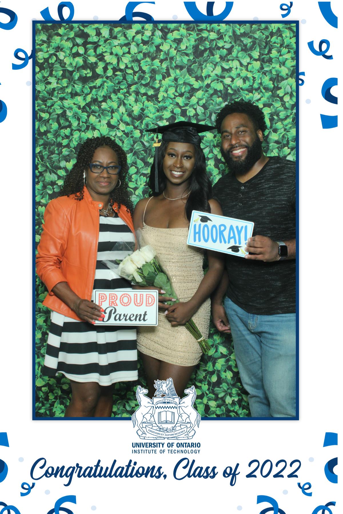 Ontario University Convocation 2022 | View more photos from the event at gallery.myselfiemirror.ca/u/romanmyselfiemirrorca/Ontario-University-Convocation-2022