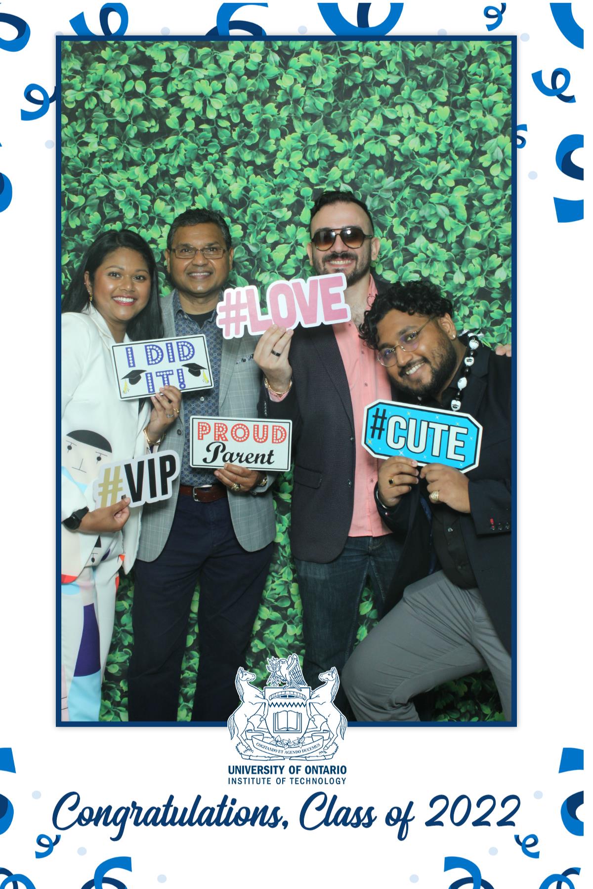 Ontario University Convocation 2022 | View more photos from the event at gallery.myselfiemirror.ca/u/romanmyselfiemirrorca/Ontario-University-Convocation-2022