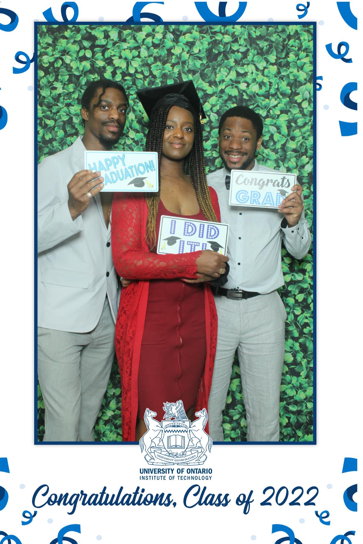 Ontario University Convocation 2022 | View more photos from the event at gallery.myselfiemirror.ca/u/romanmyselfiemirrorca/Ontario-University-Convocation-2022