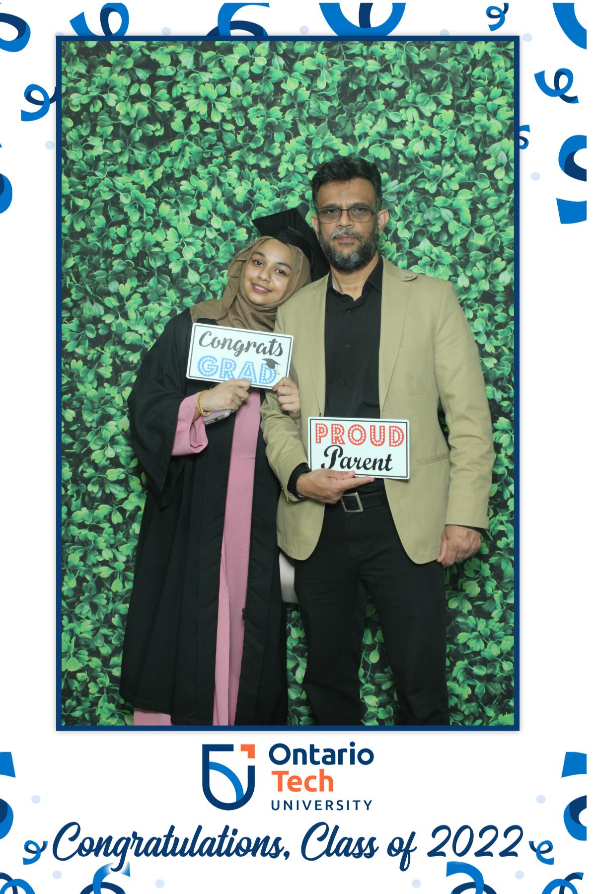 Ontario University Convocation 2022 | View more photos from the event at gallery.myselfiemirror.ca/u/romanmyselfiemirrorca/Ontario-University-Convocation-2022