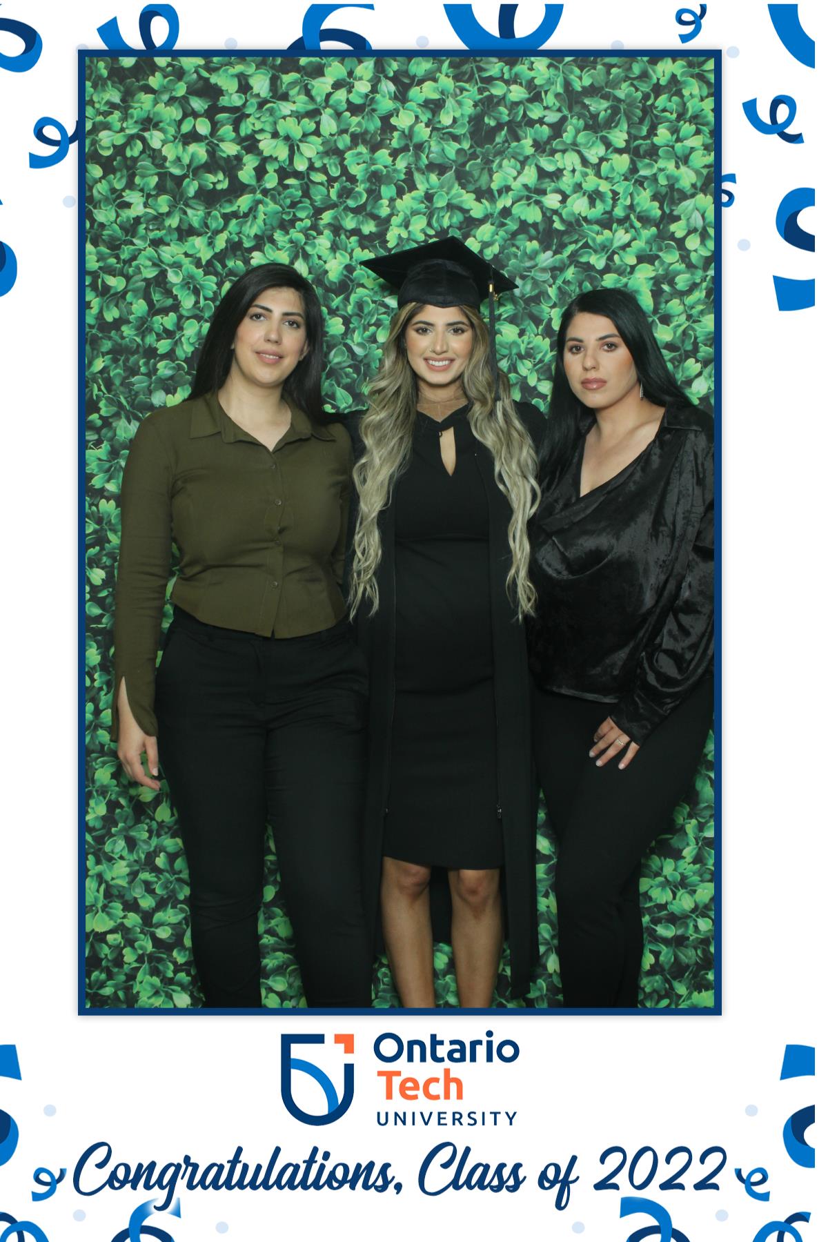 Ontario University Convocation 2022 | View more photos from the event at gallery.myselfiemirror.ca/u/romanmyselfiemirrorca/Ontario-University-Convocation-2022