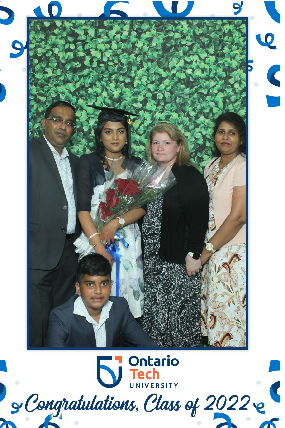 Ontario University Convocation 2022 | View more photos from the event at gallery.myselfiemirror.ca/u/romanmyselfiemirrorca/Ontario-University-Convocation-2022