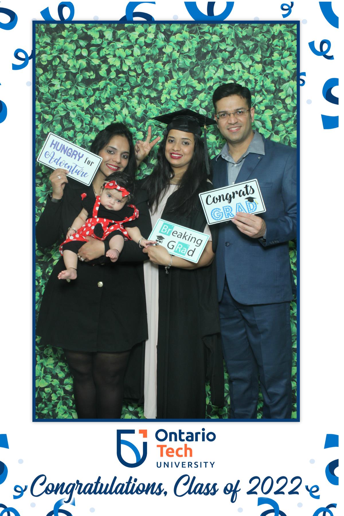 Ontario University Convocation 2022 | View more photos from the event at gallery.myselfiemirror.ca/u/romanmyselfiemirrorca/Ontario-University-Convocation-2022