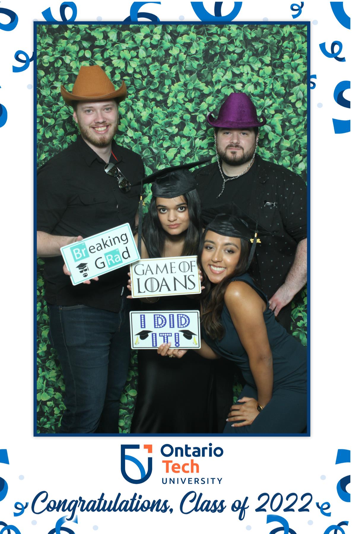 Ontario University Convocation 2022 | View more photos from the event at gallery.myselfiemirror.ca/u/romanmyselfiemirrorca/Ontario-University-Convocation-2022