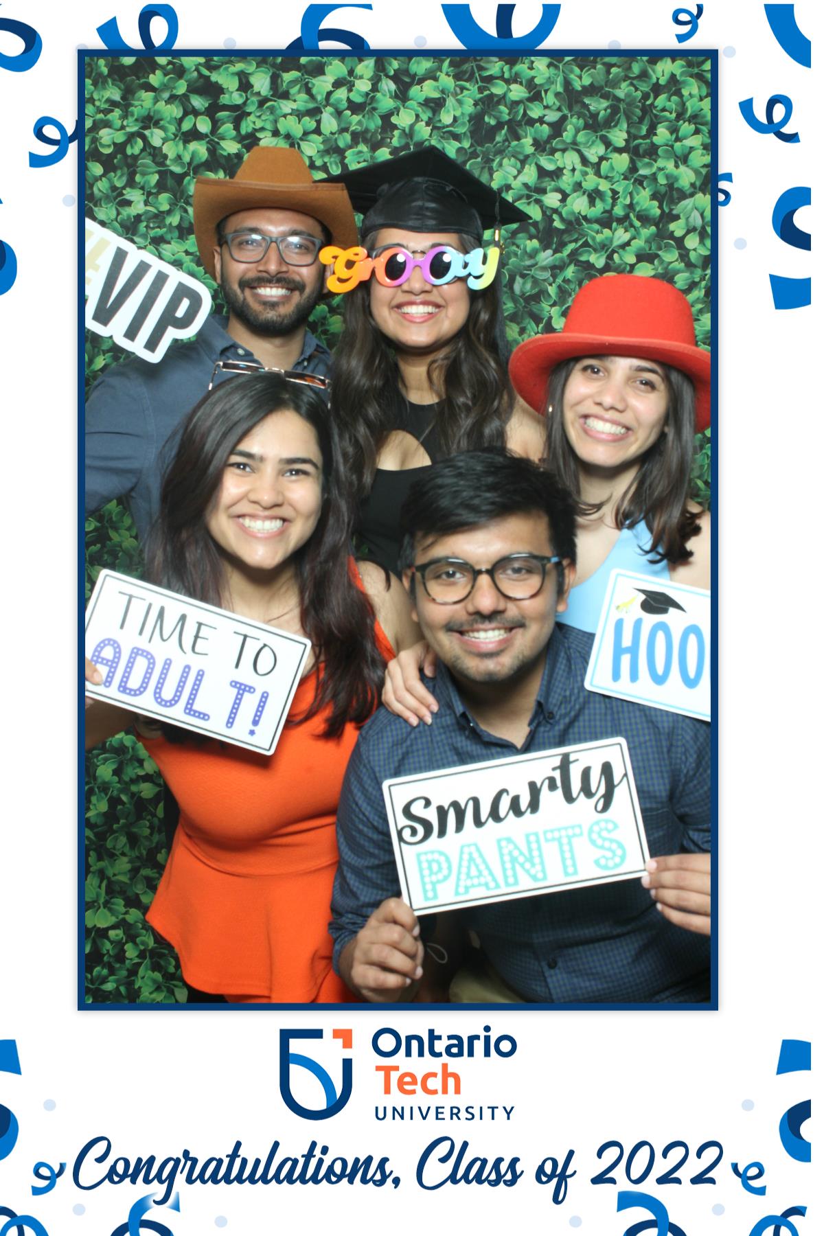 Ontario University Convocation 2022 | View more photos from the event at gallery.myselfiemirror.ca/u/romanmyselfiemirrorca/Ontario-University-Convocation-2022