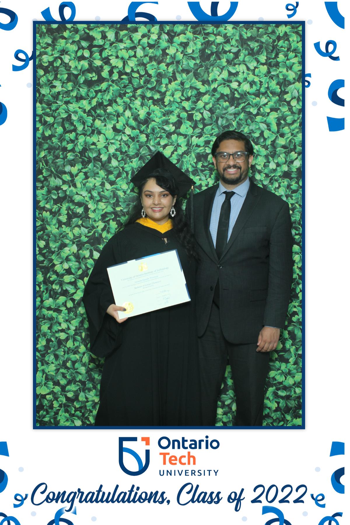 Ontario University Convocation 2022 | View more photos from the event at gallery.myselfiemirror.ca/u/romanmyselfiemirrorca/Ontario-University-Convocation-2022