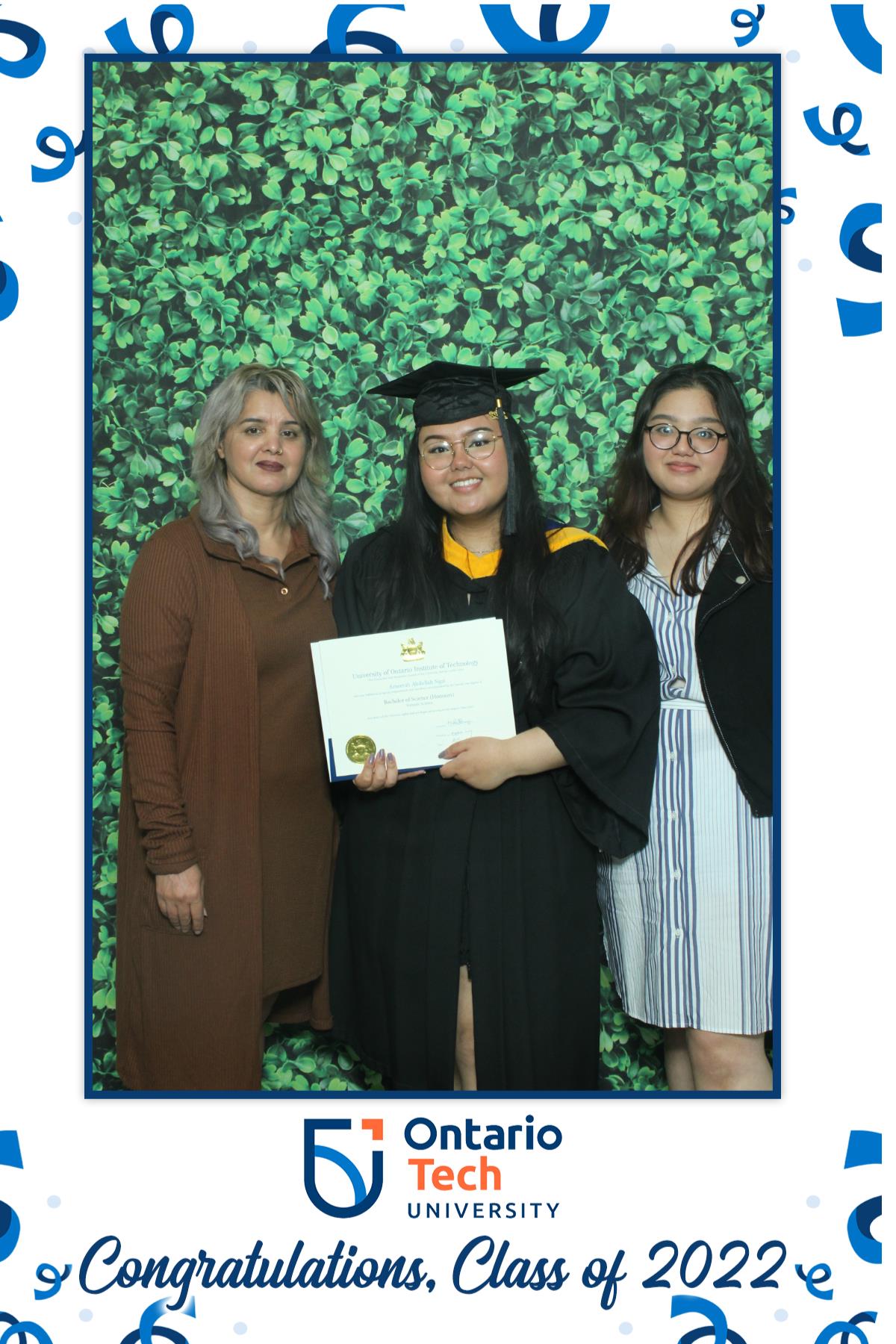 Ontario University Convocation 2022 | View more photos from the event at gallery.myselfiemirror.ca/u/romanmyselfiemirrorca/Ontario-University-Convocation-2022